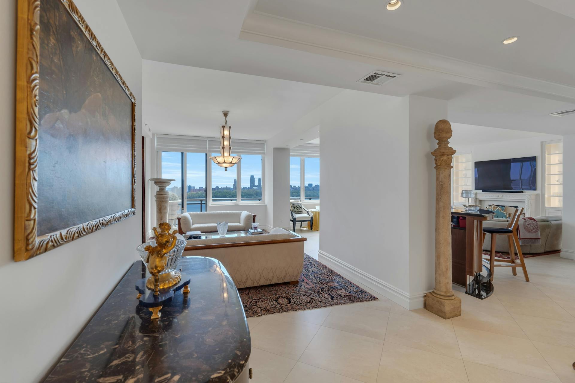 100 Carlyle Unit# CSVP6