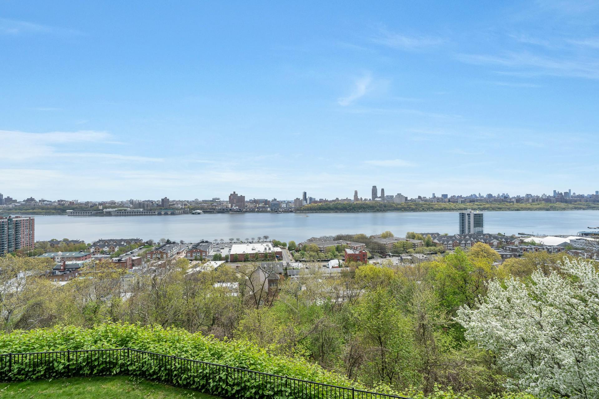 100 Carlyle Unit# CSVP6