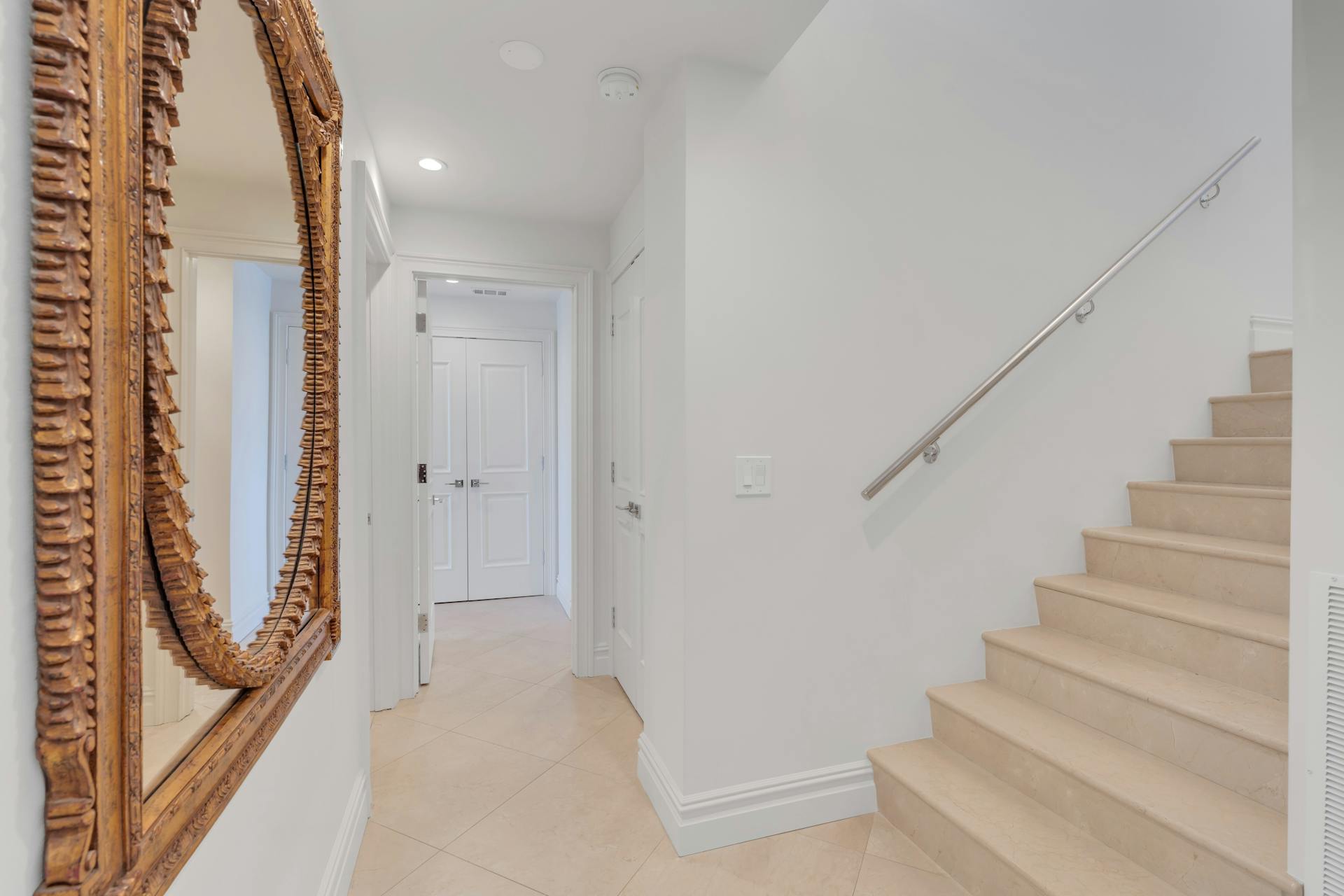 100 Carlyle Unit# CSVP6