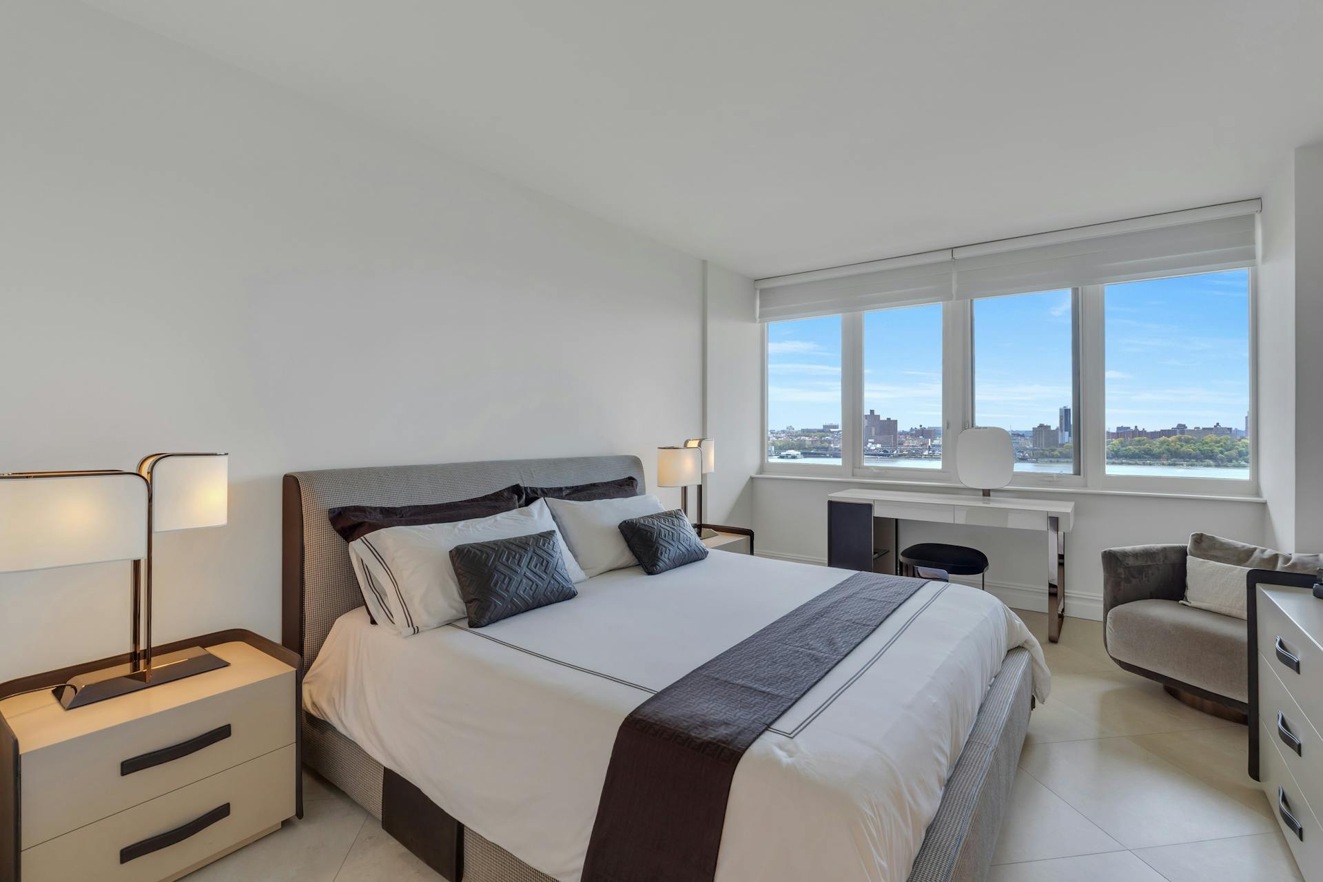 100 Carlyle Unit# CSVP6