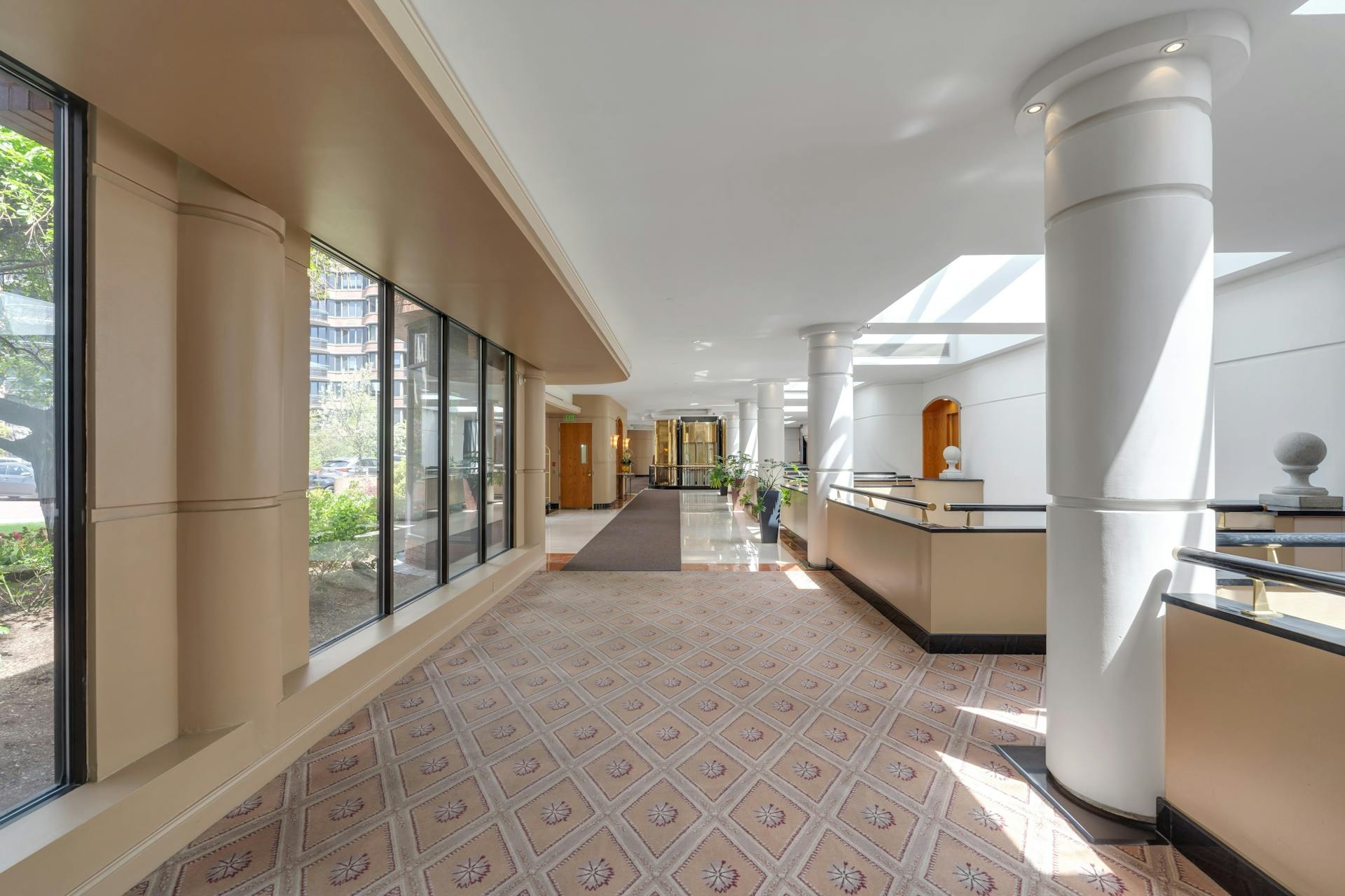 100 Carlyle Unit# CSVP6