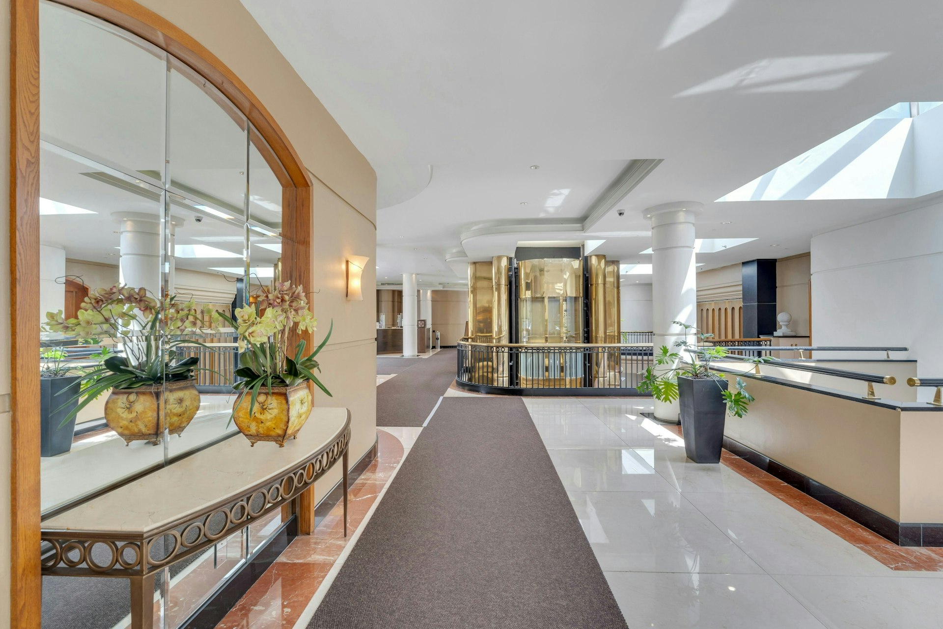 100 Carlyle Unit# CSVP6