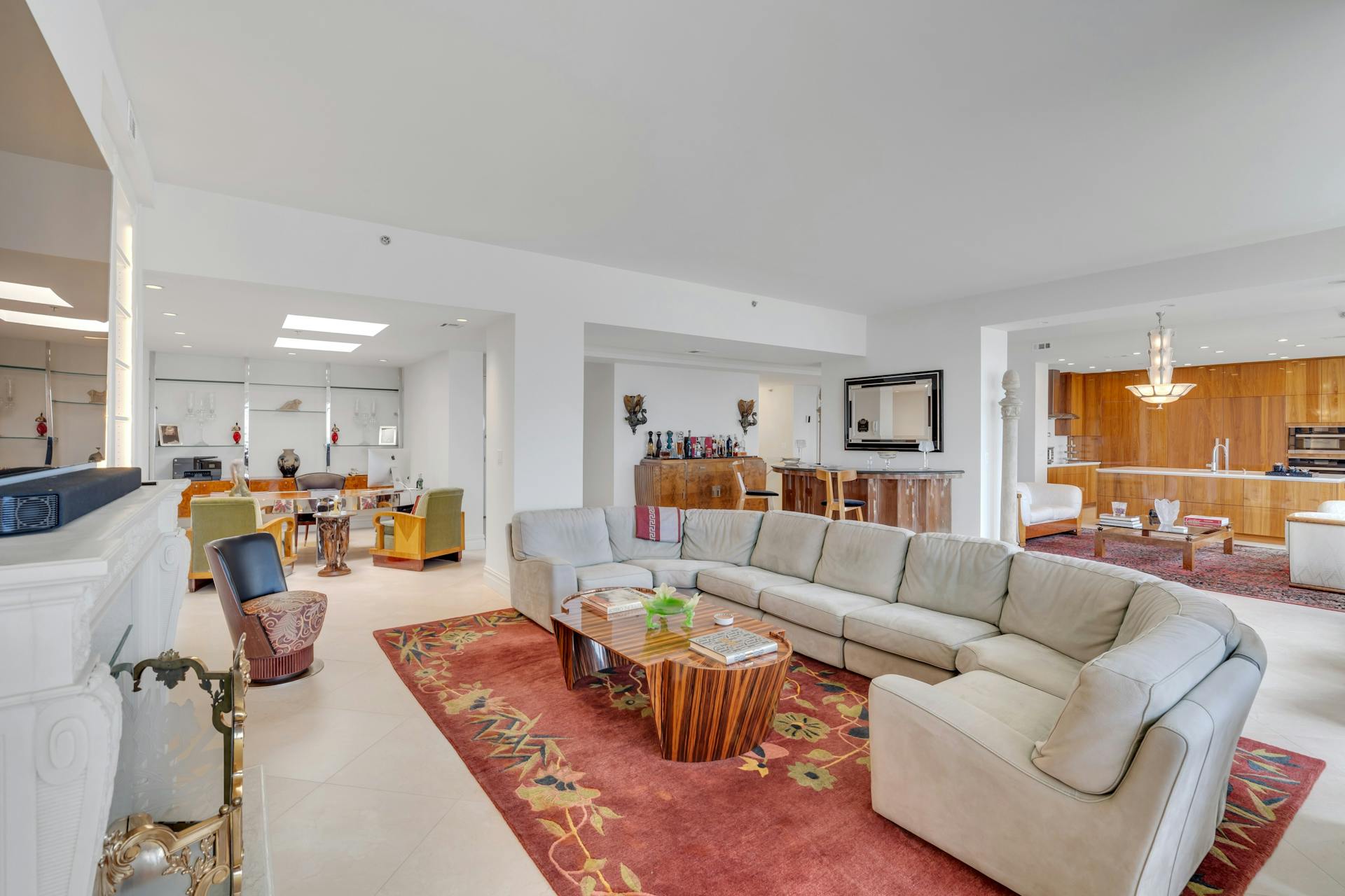 100 Carlyle Unit# CSVP6