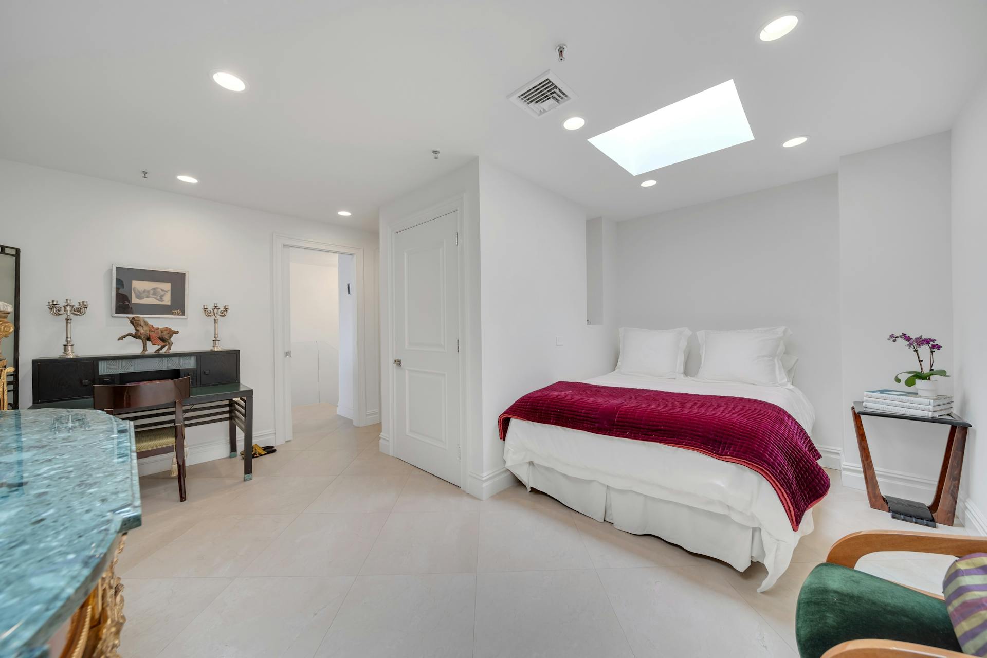 100 Carlyle Unit# CSVP6