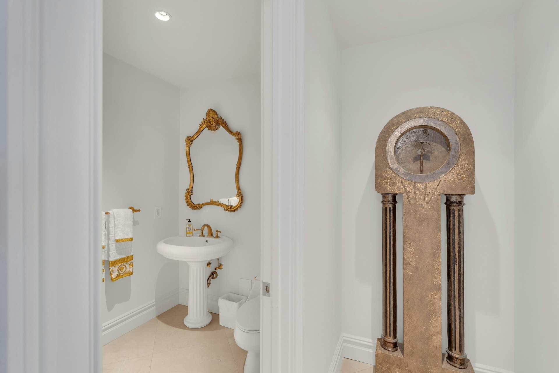 100 Carlyle Unit# CSVP6