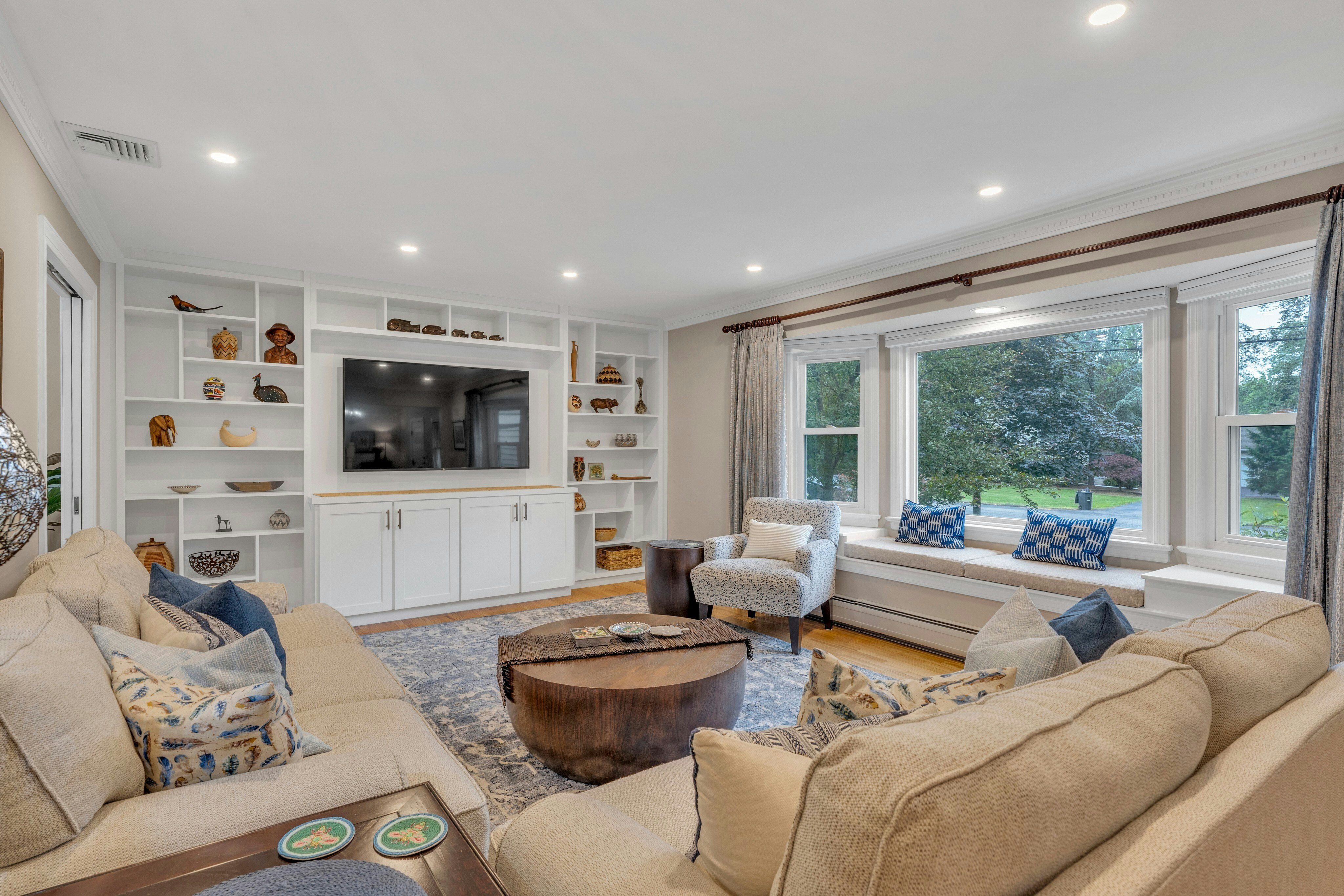 186 Coolidge Terrace 