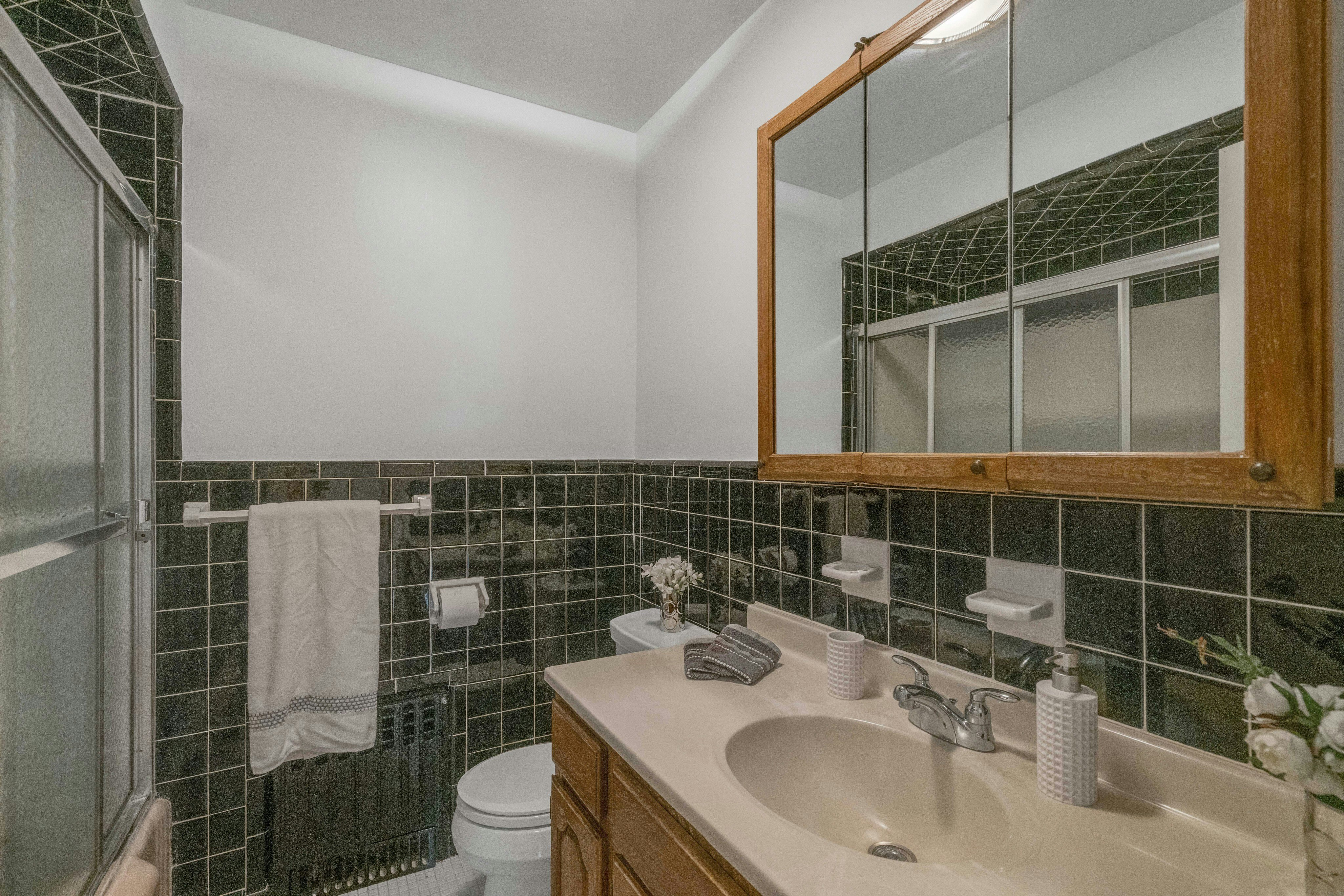 14 Mohawk Avenue 