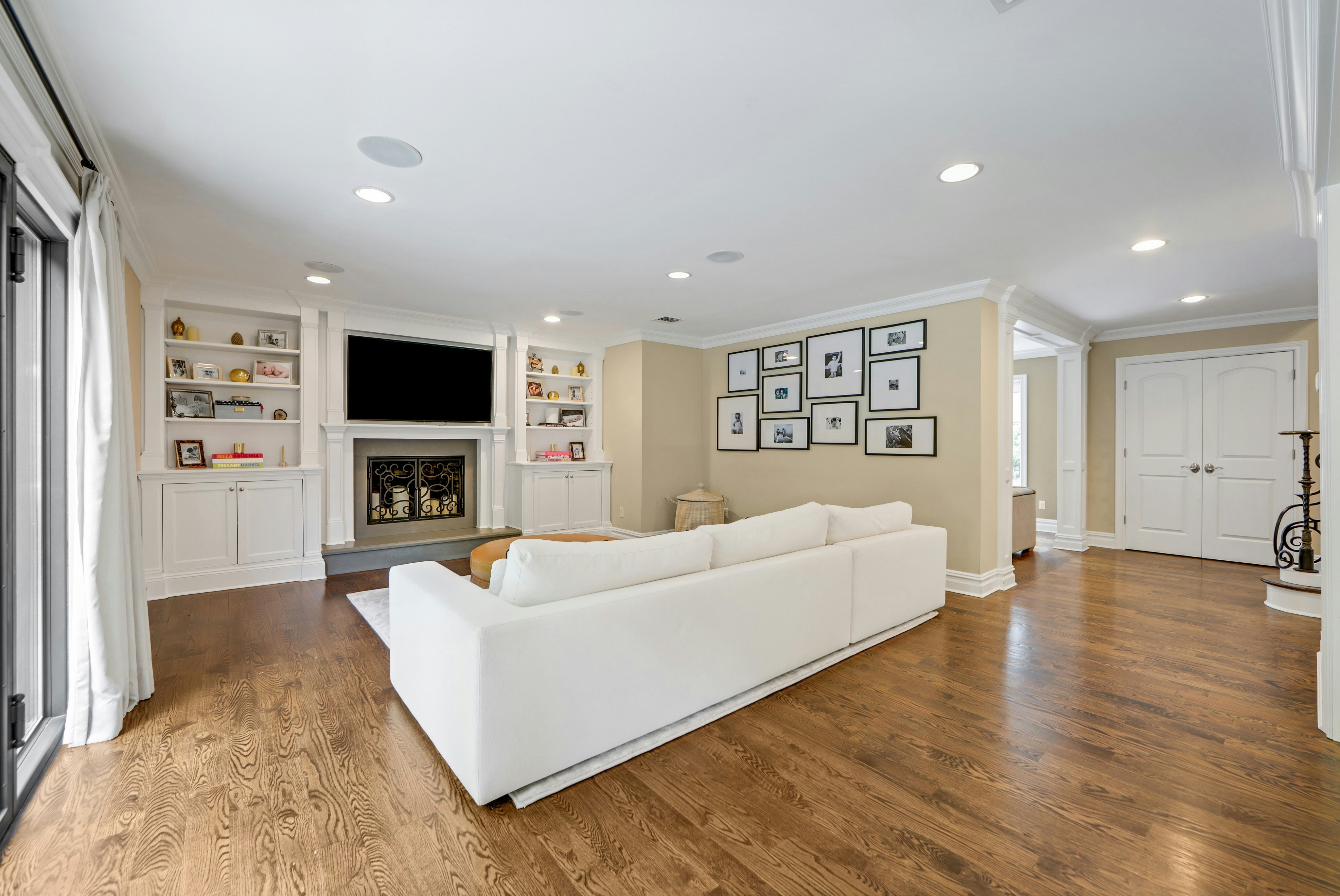 325 Hobar Court 