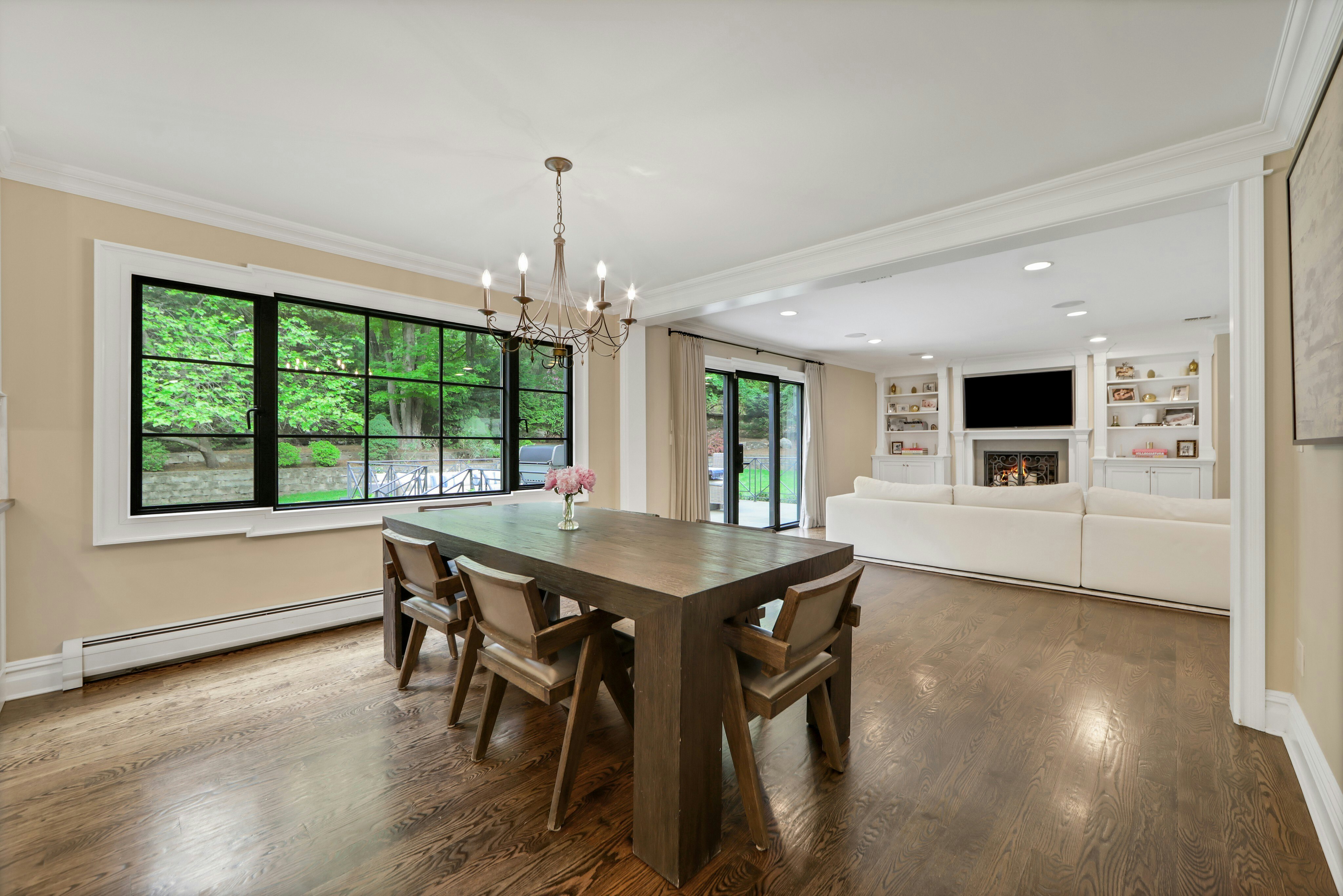 325 Hobar Court 