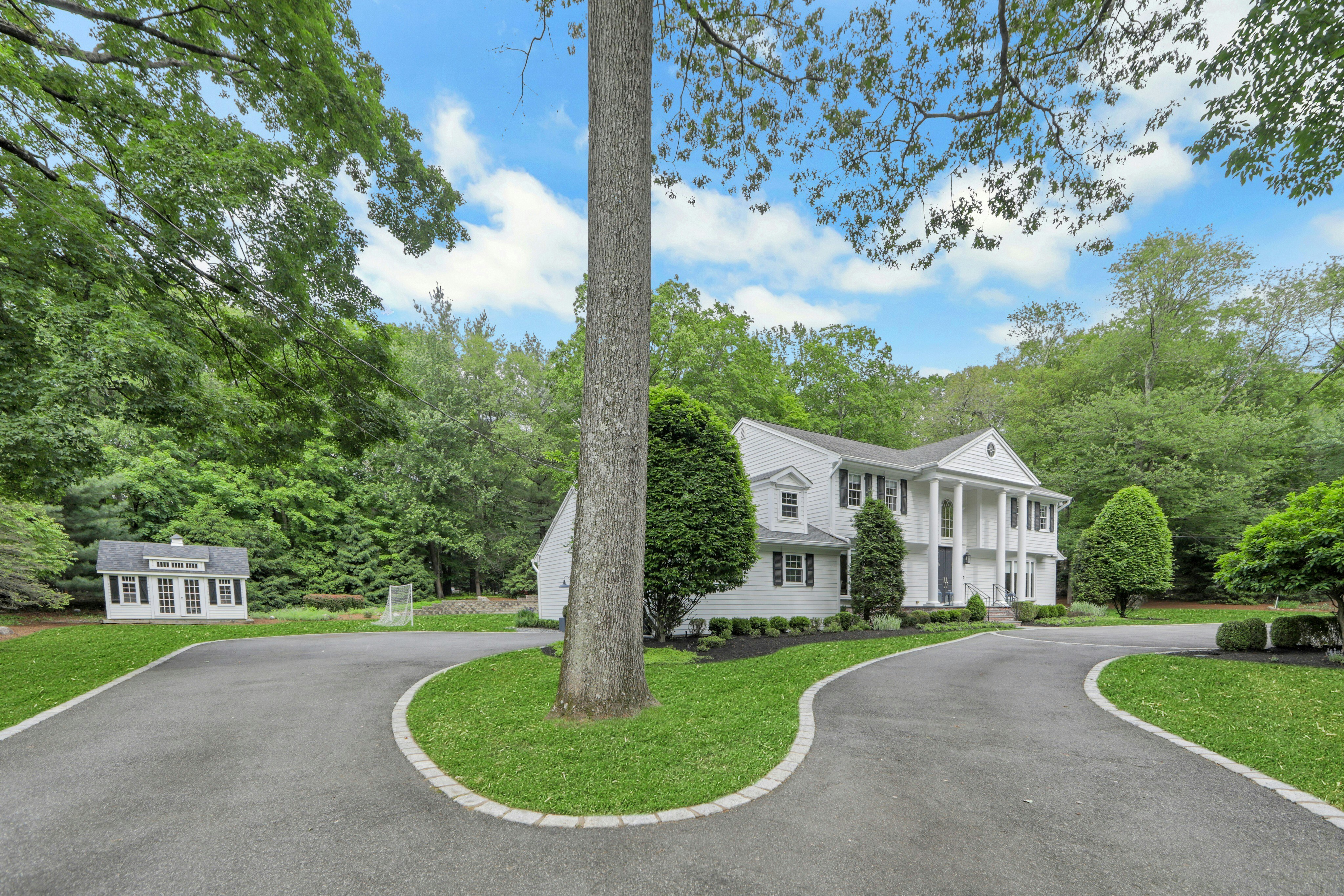 325 Hobar Court 