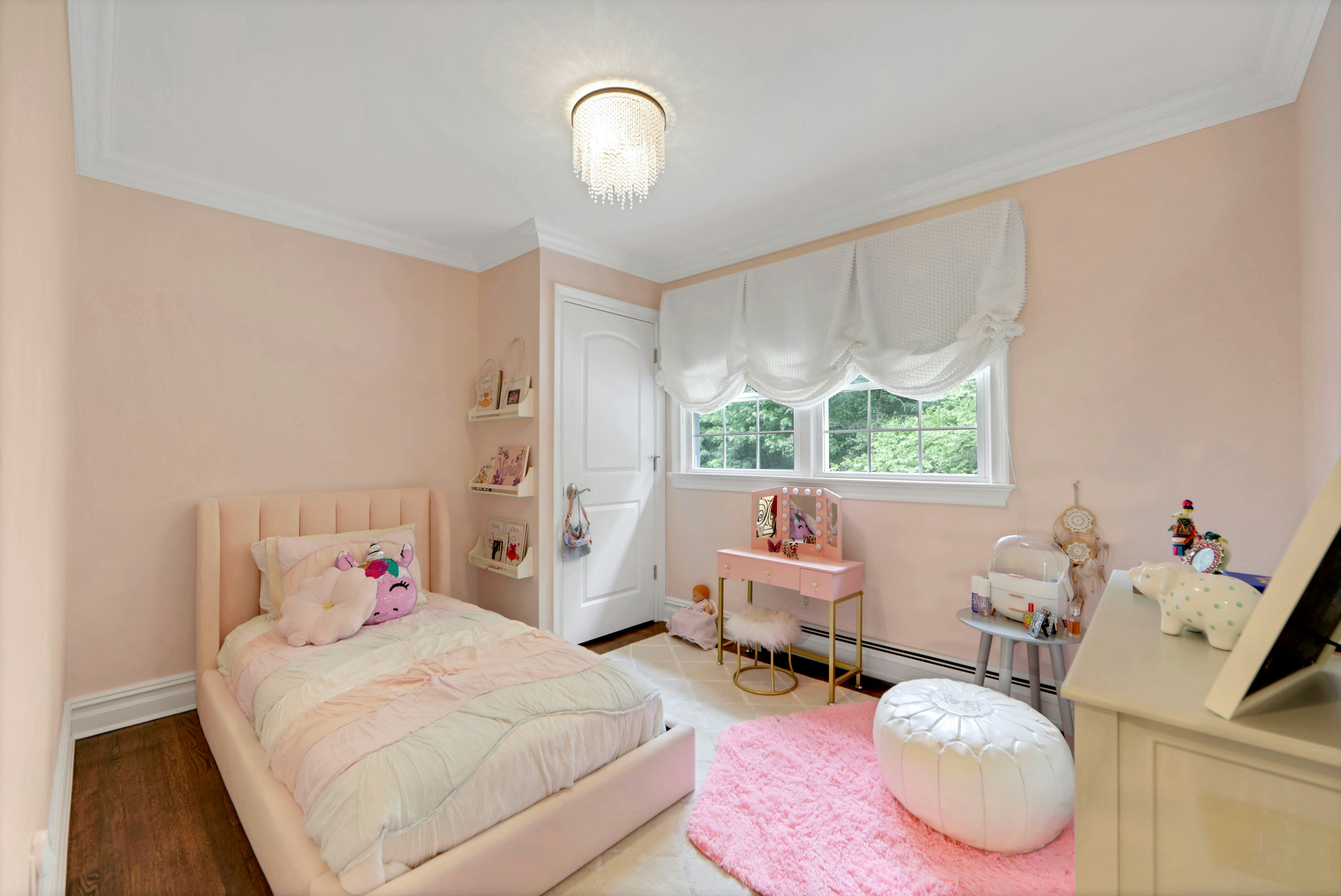 325 Hobar Court 