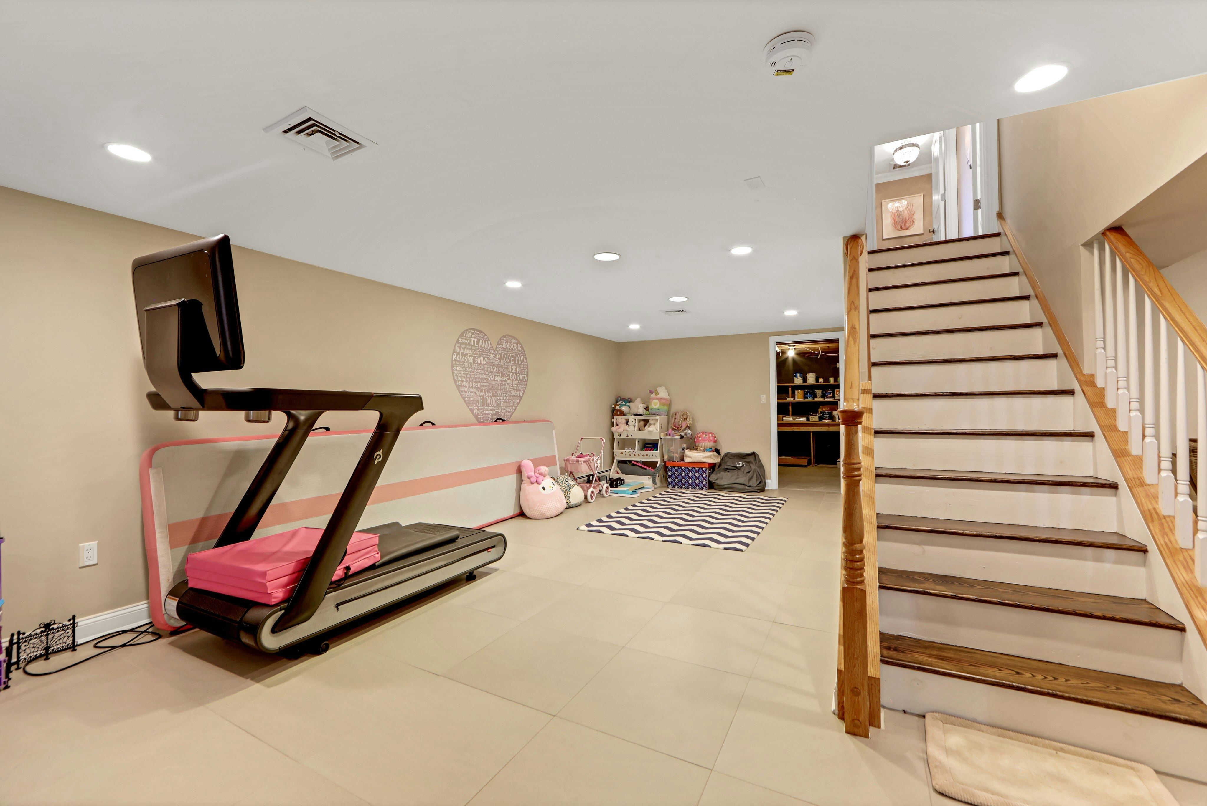 325 Hobar Court 
