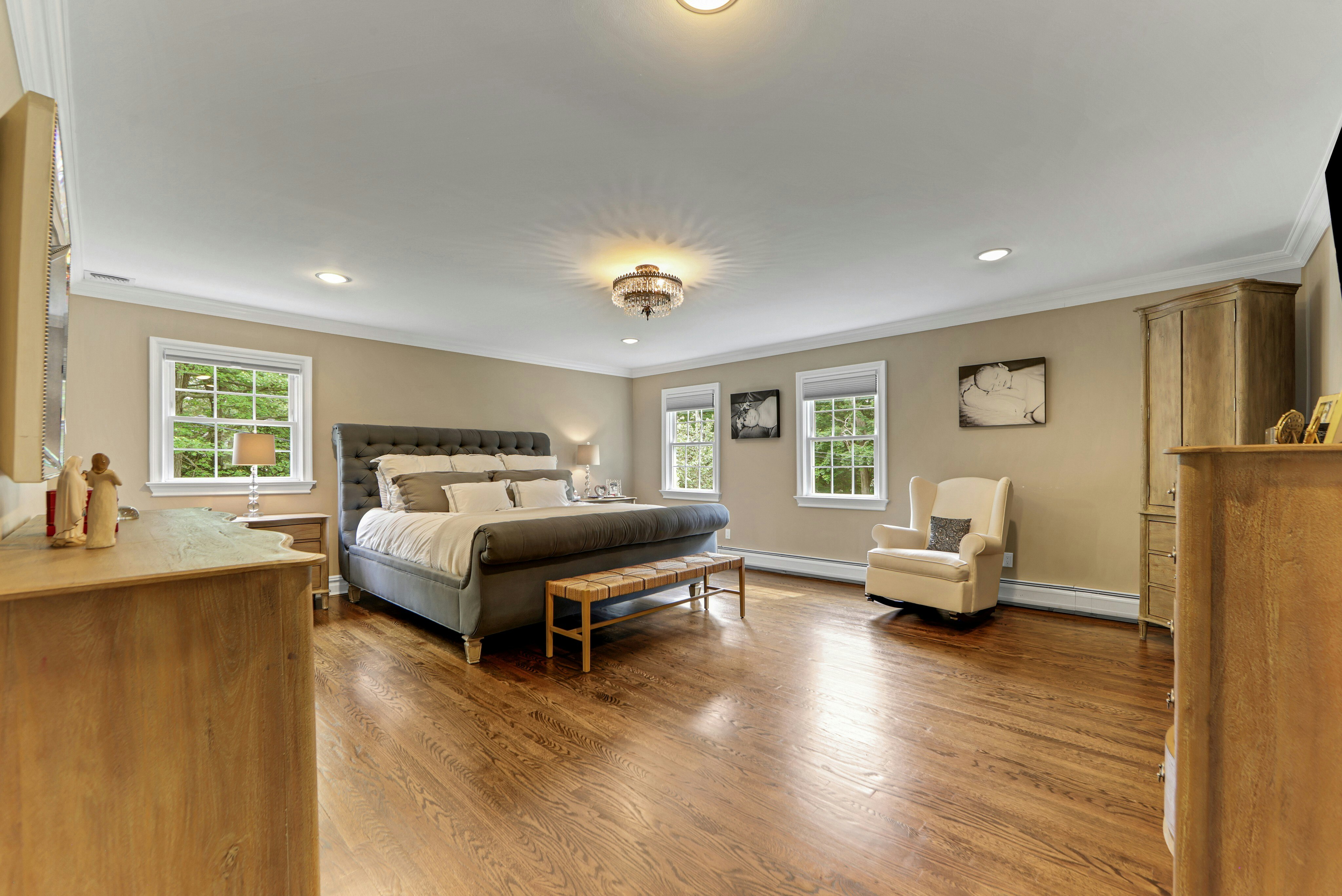 325 Hobar Court 