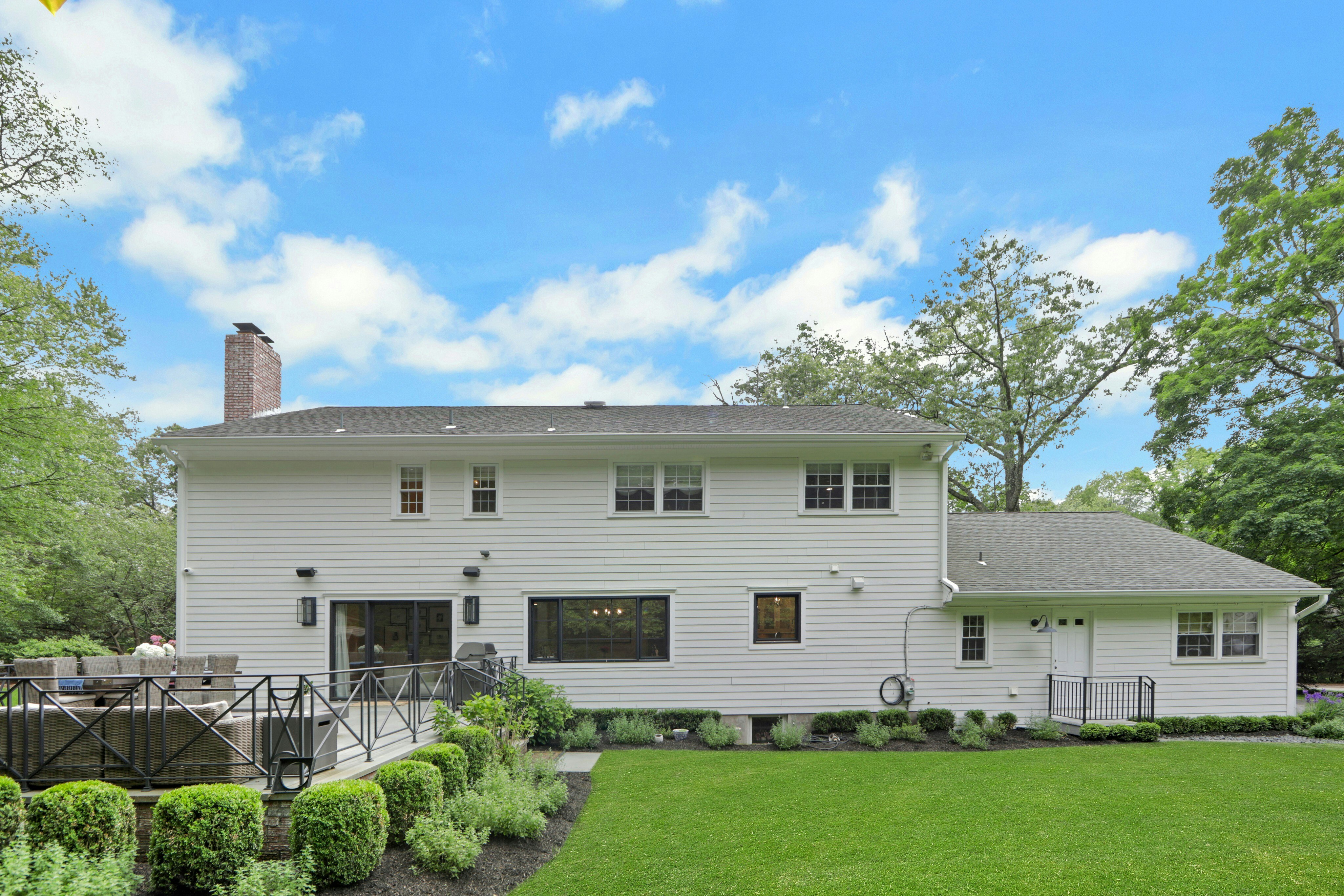 325 Hobar Court 