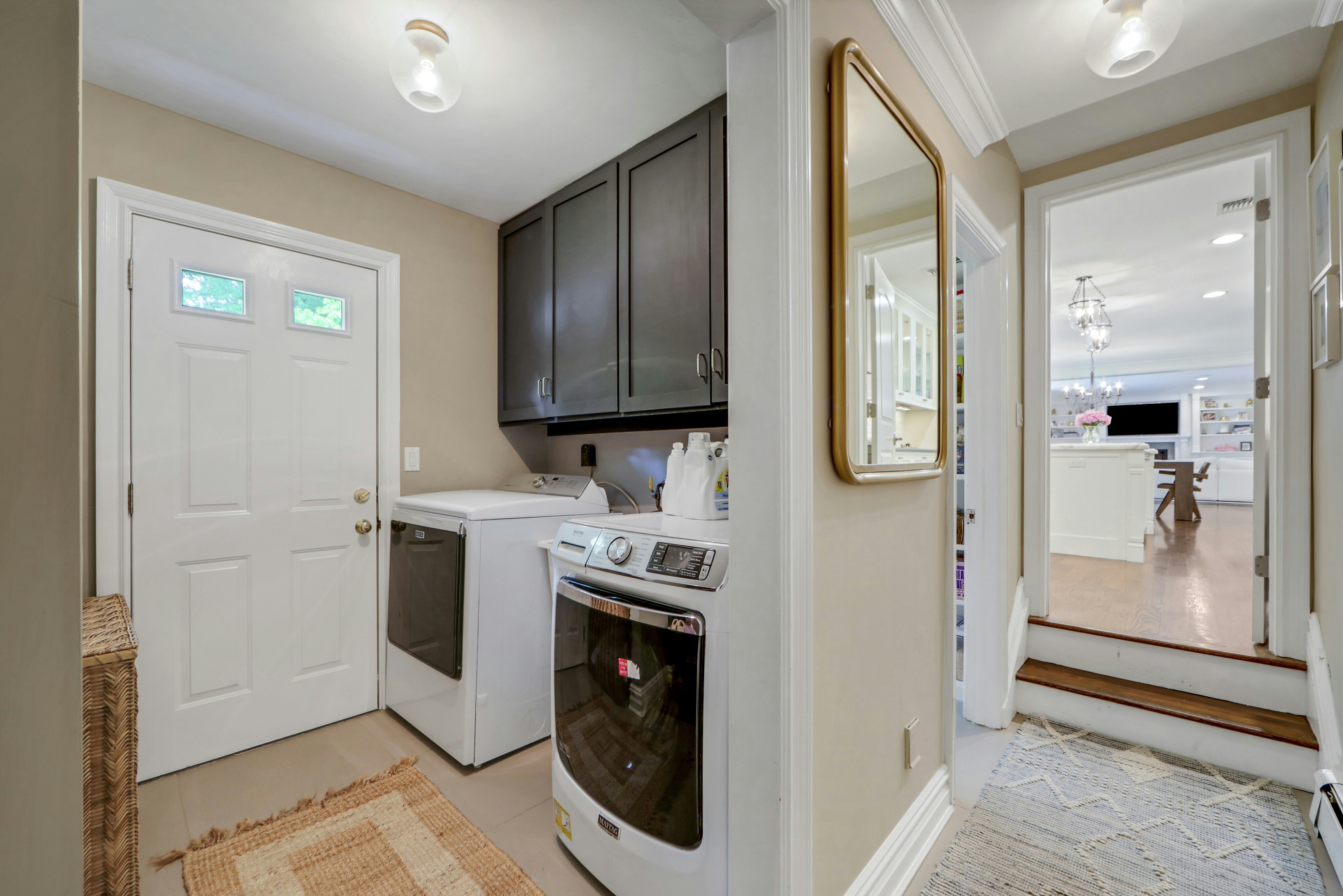 325 Hobar Court 