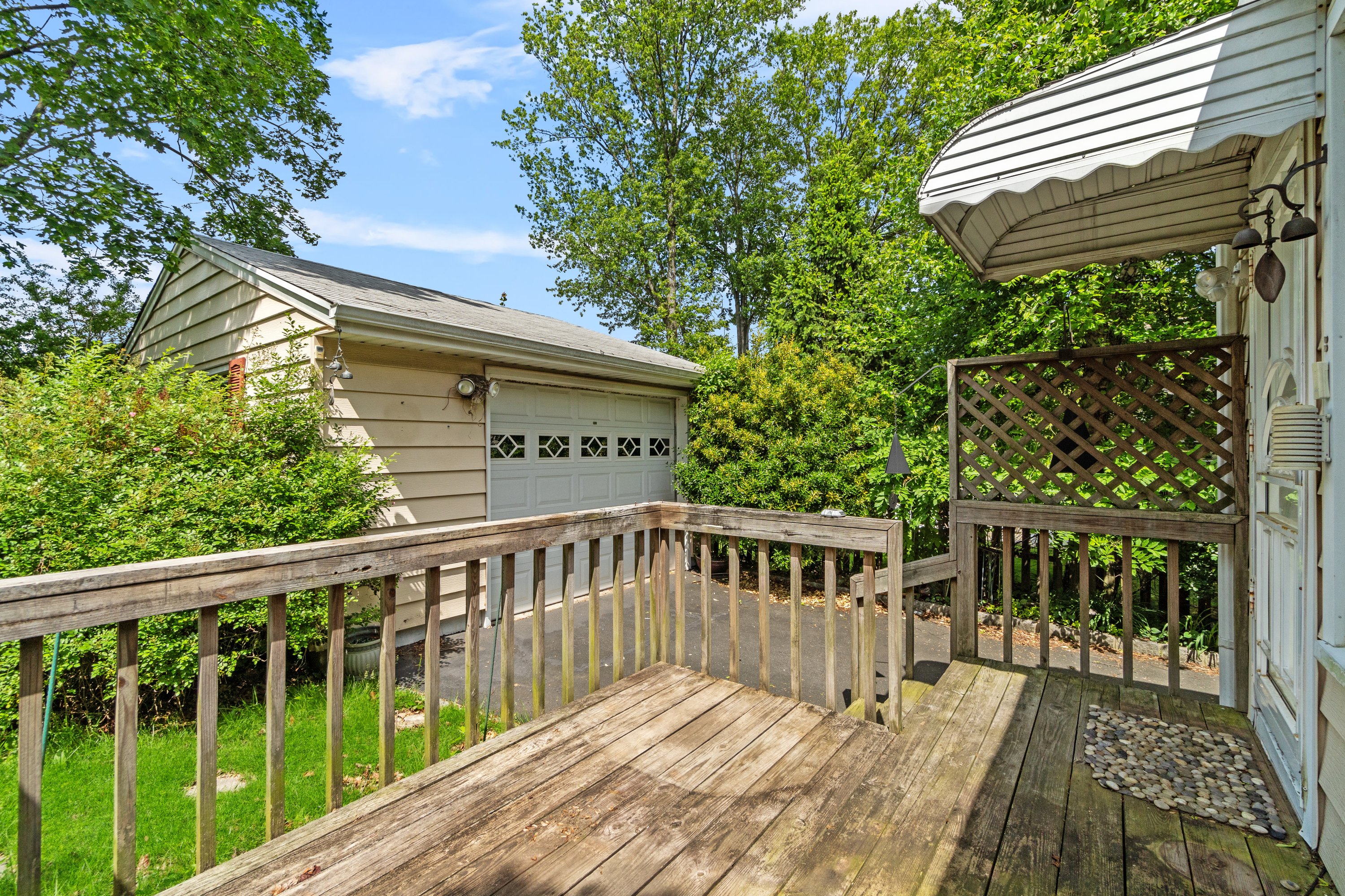 9 Rutan Place 