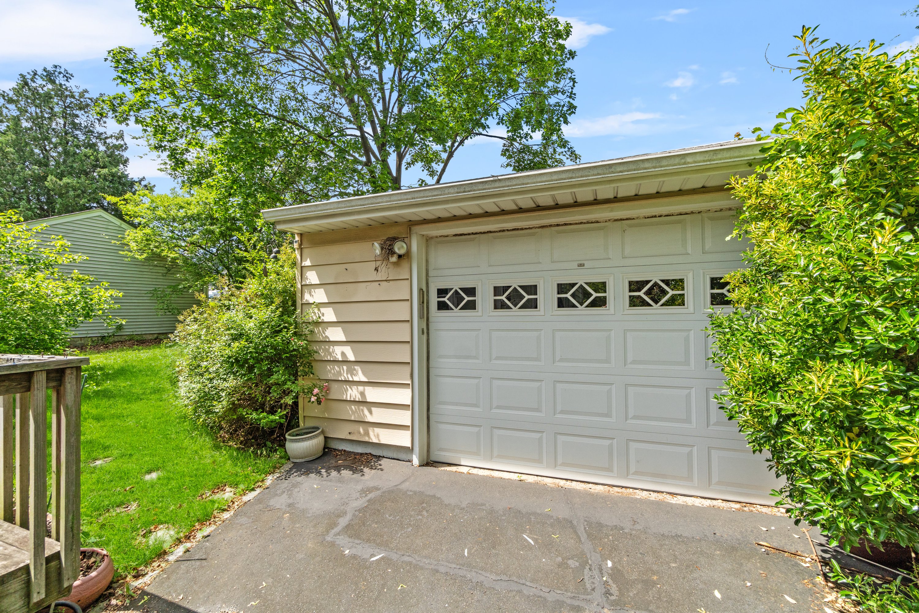 9 Rutan Place 