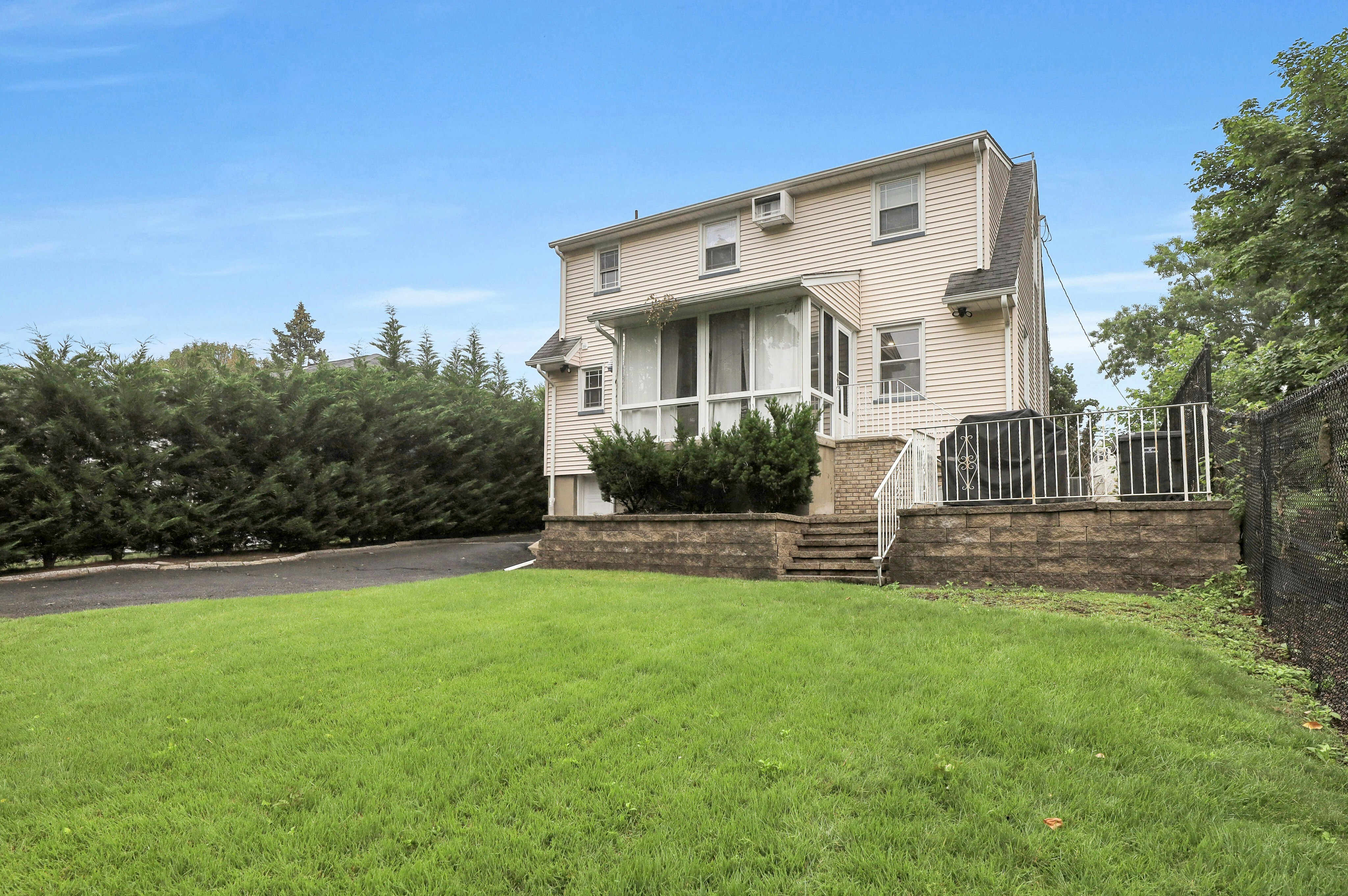 236 Vanderburgh Avenue 