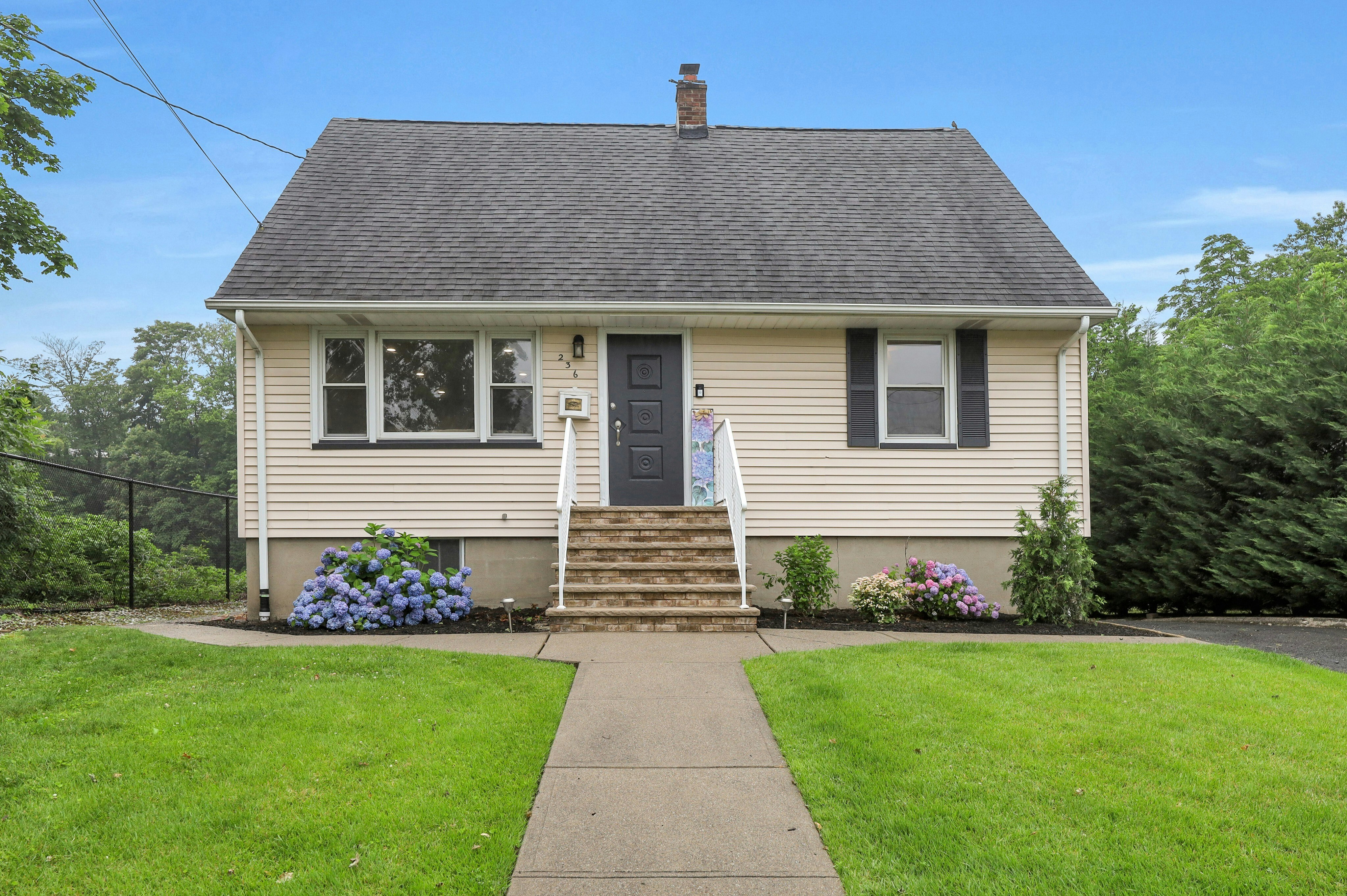 236 Vanderburgh Avenue 