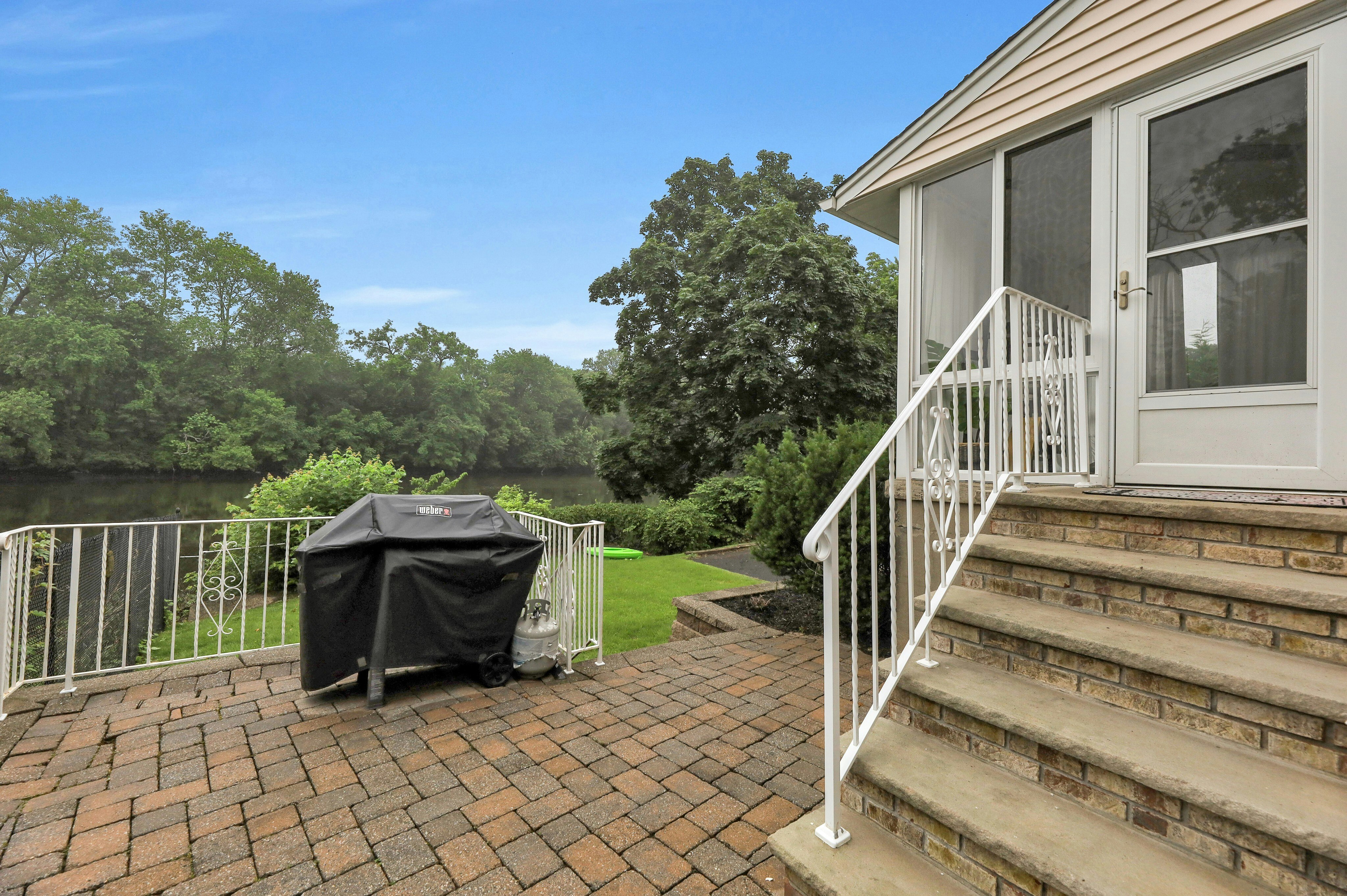 236 Vanderburgh Avenue 