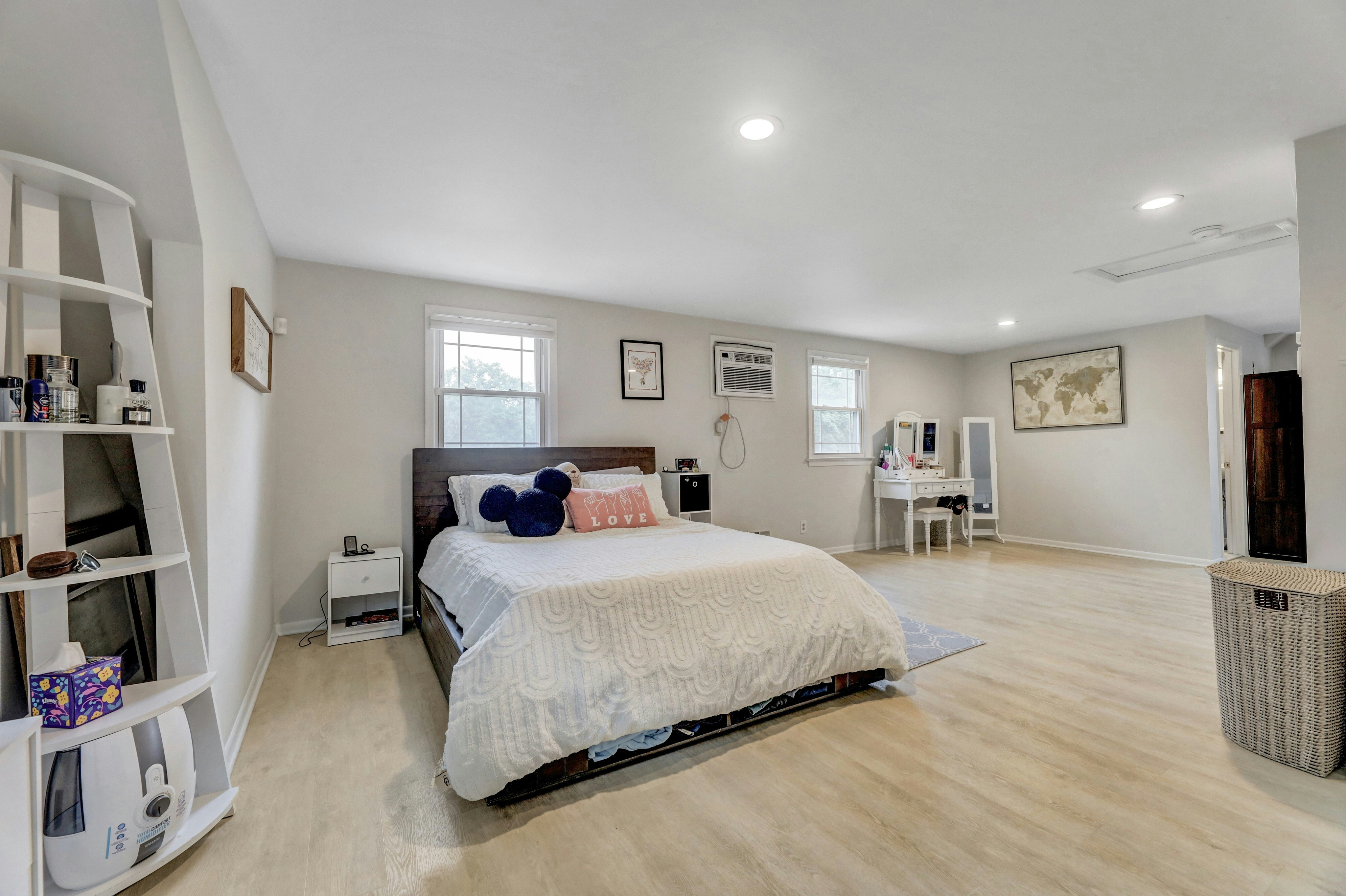 236 Vanderburgh Avenue 