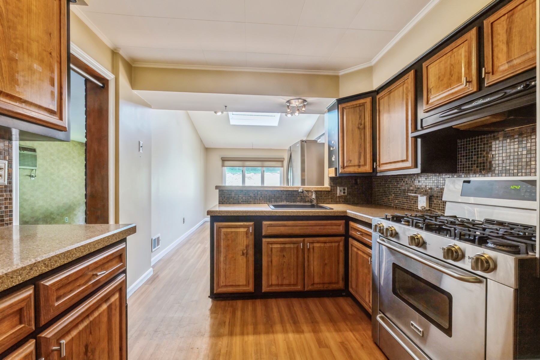 277 Jefferson Avenue 