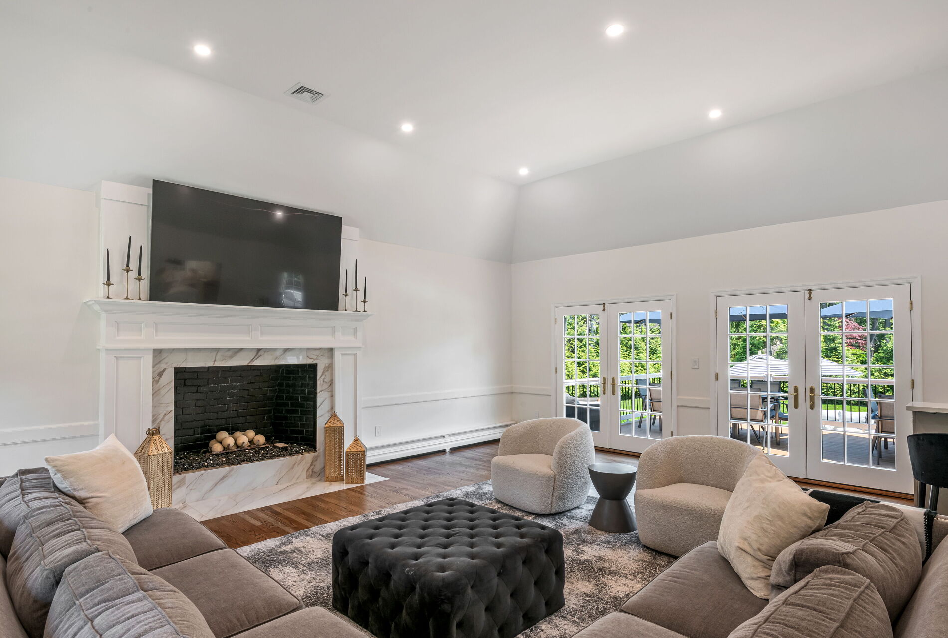813 Sussex