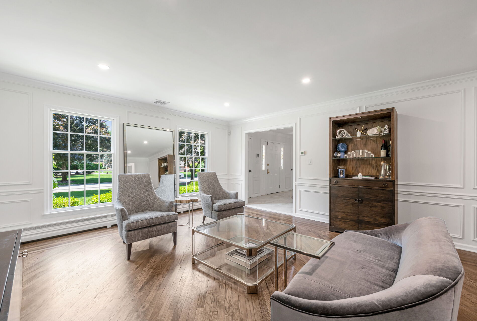 813 Sussex