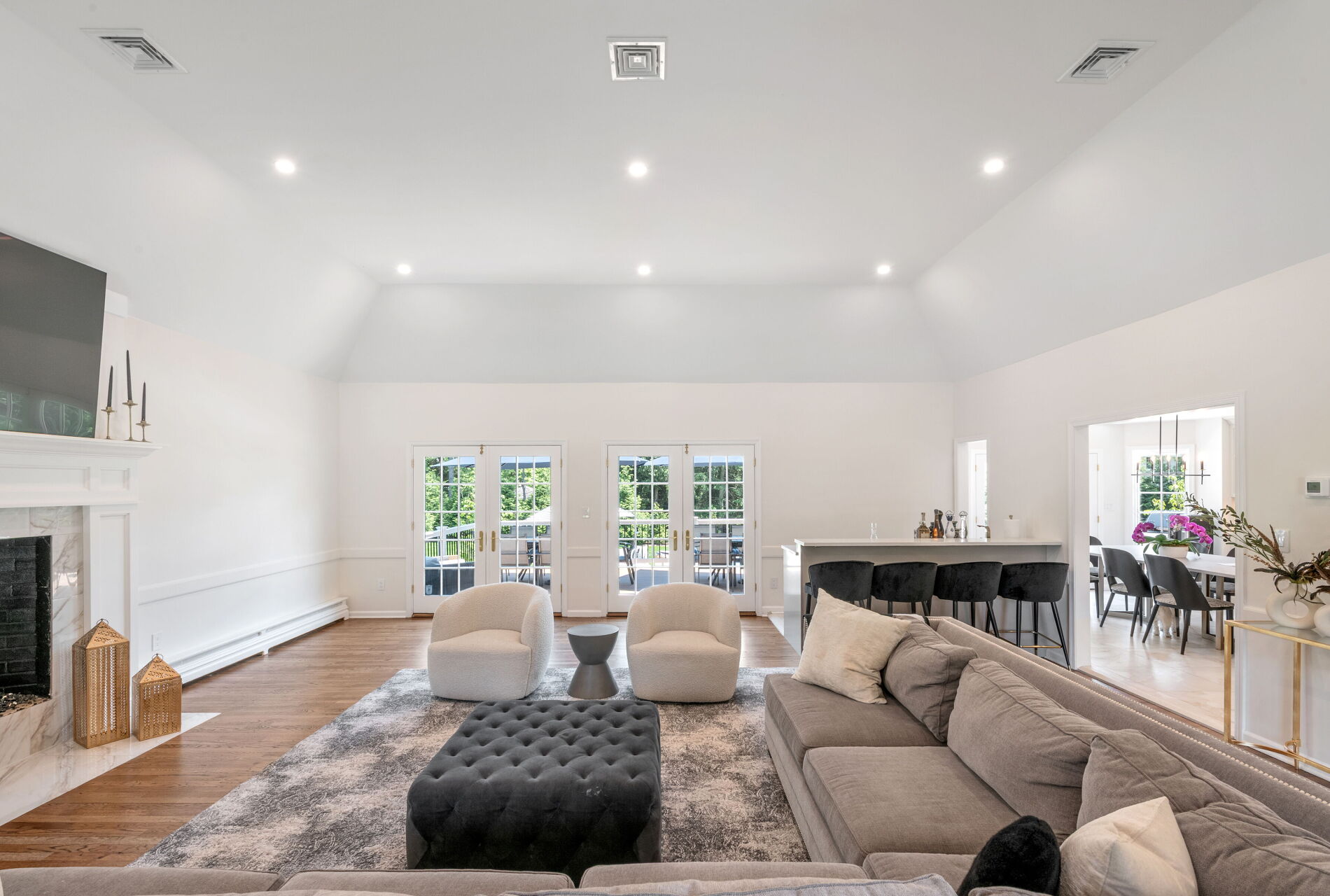 813 Sussex