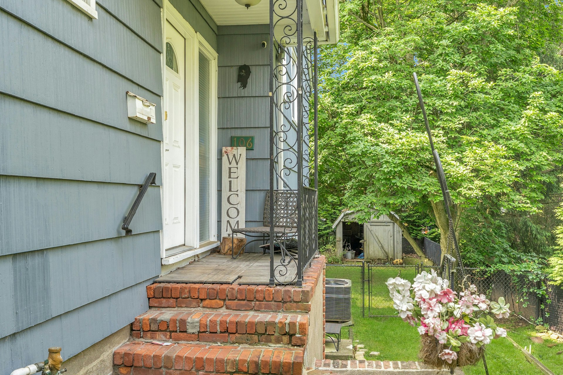 106 Hillside 