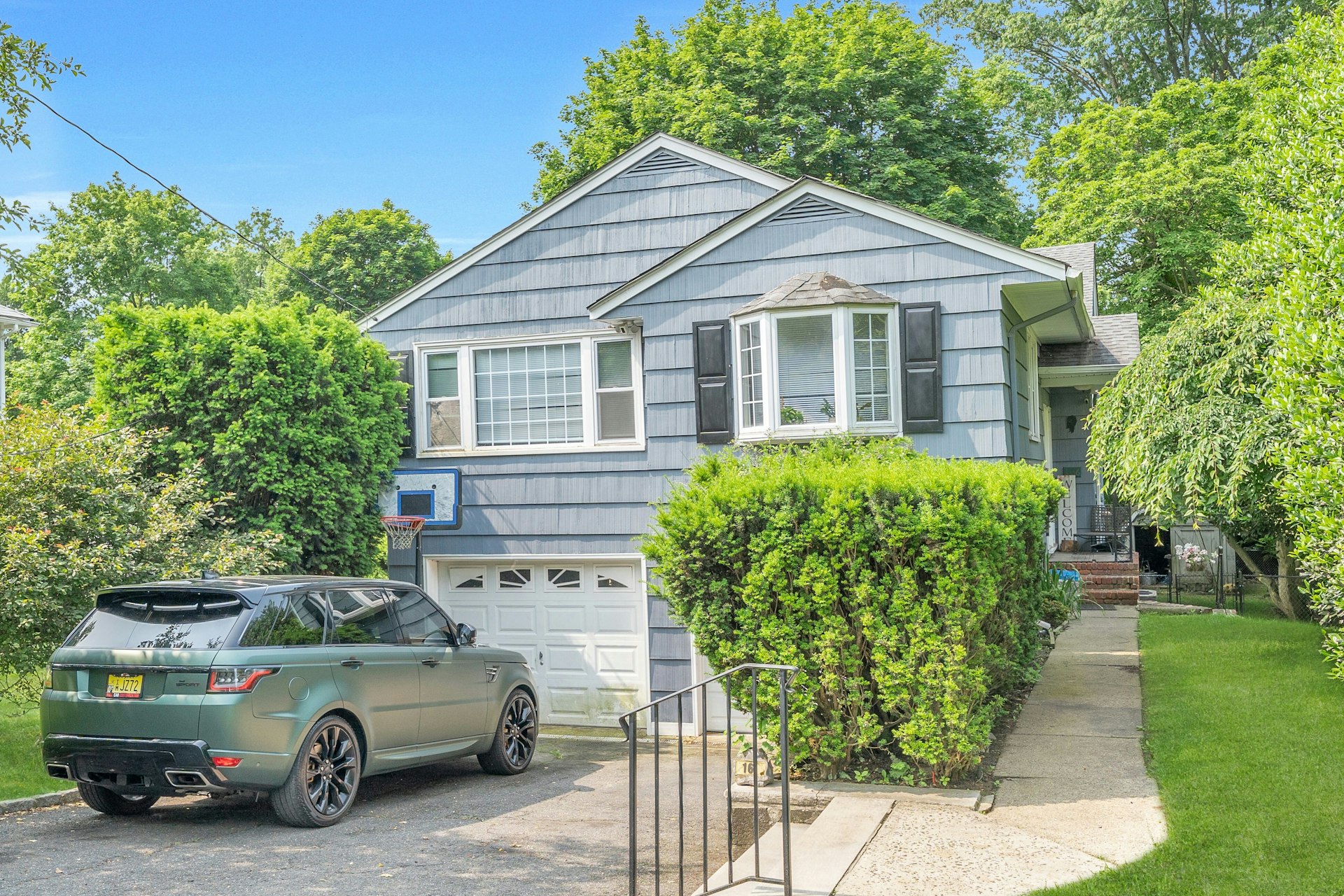 106 Hillside 