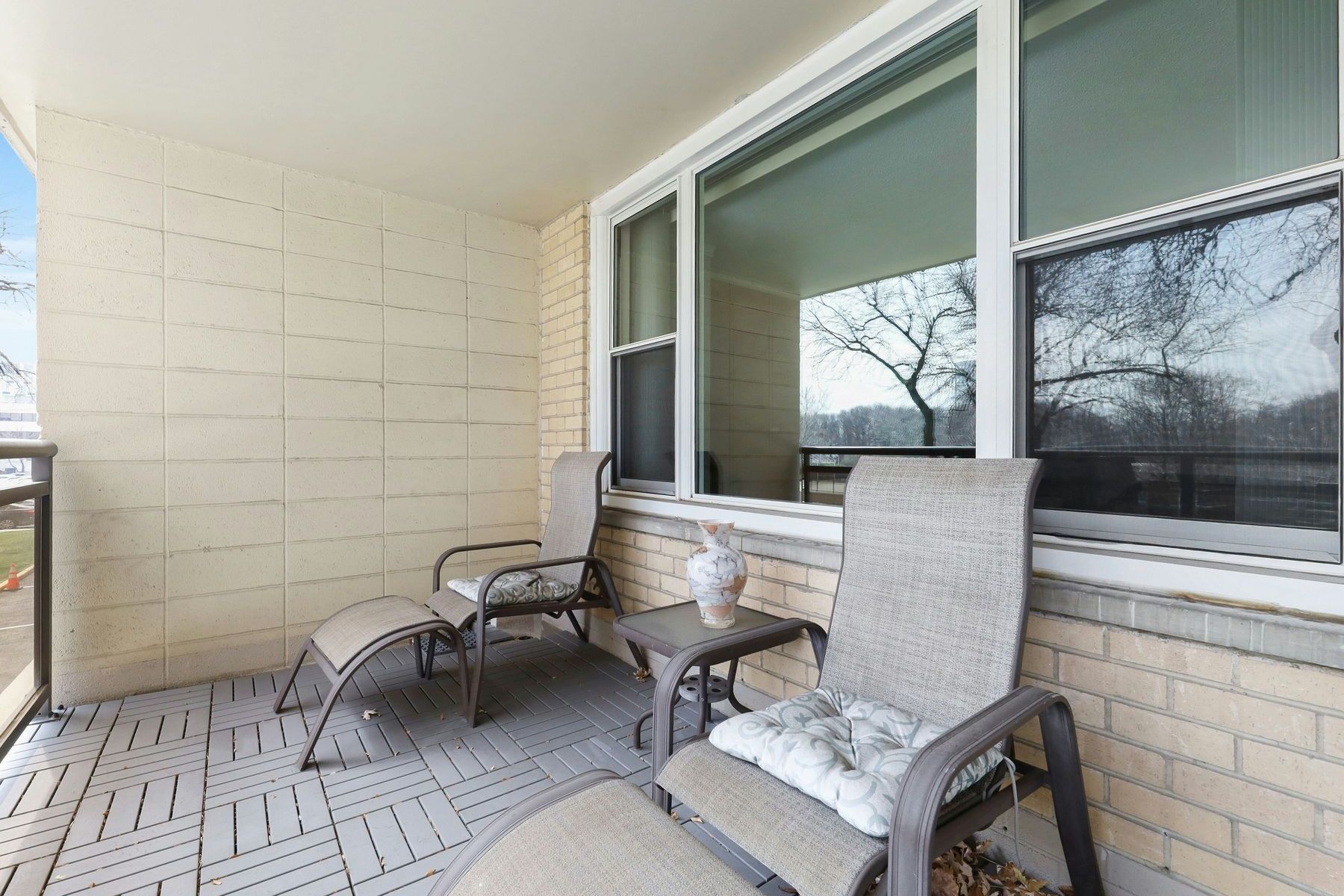 2200 North Central Rd #1N 