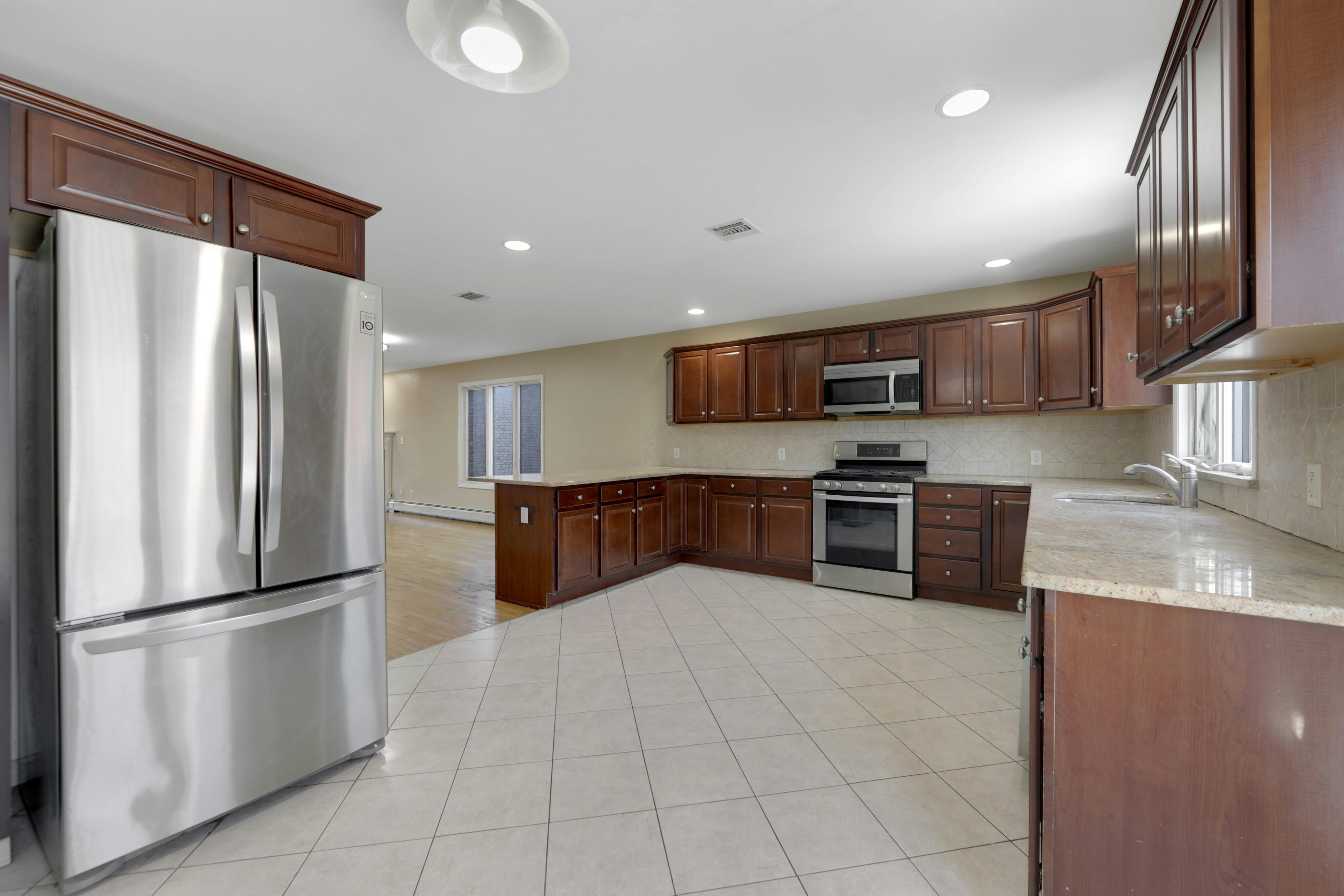 530A 1st Street 