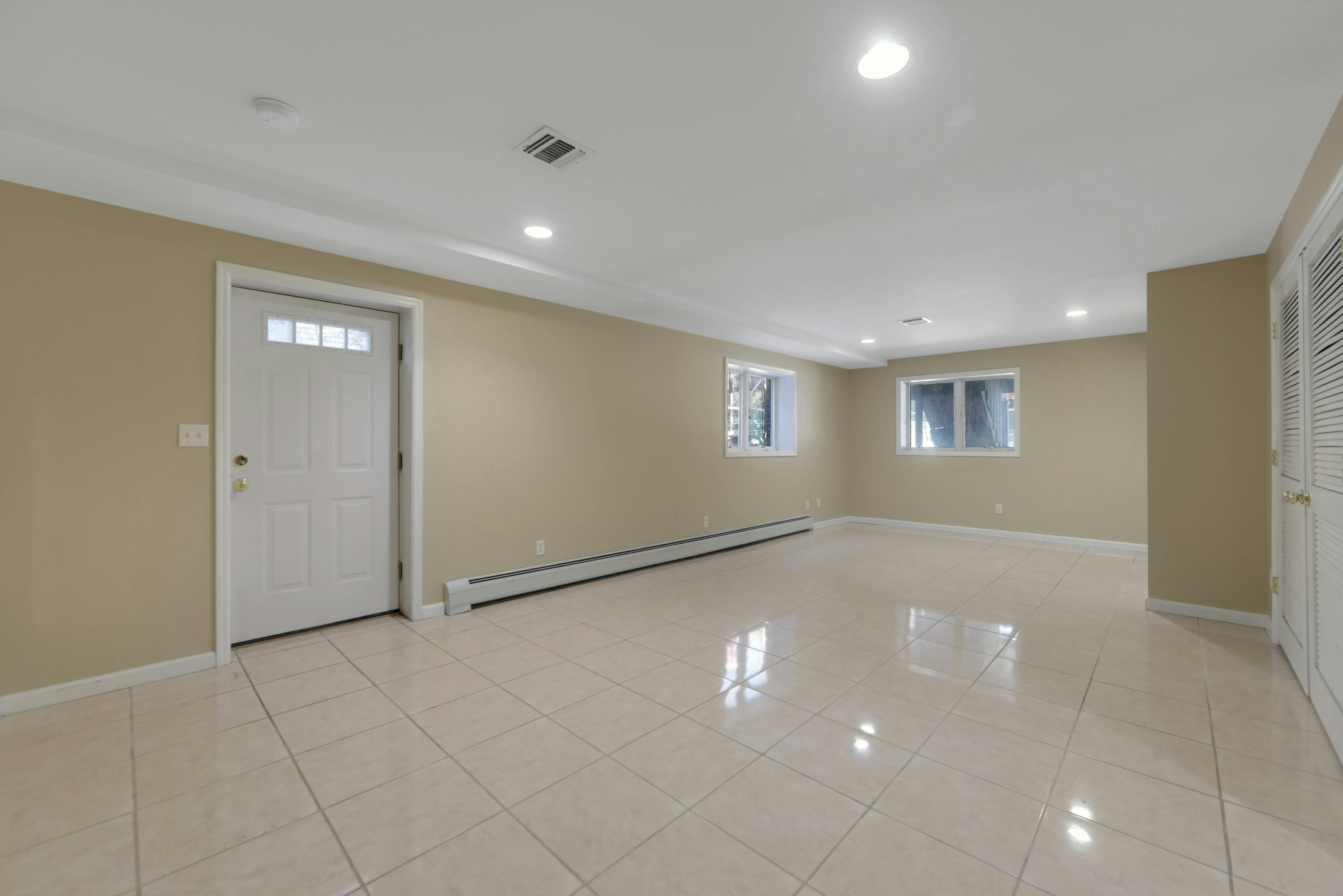 530A 1st Street 