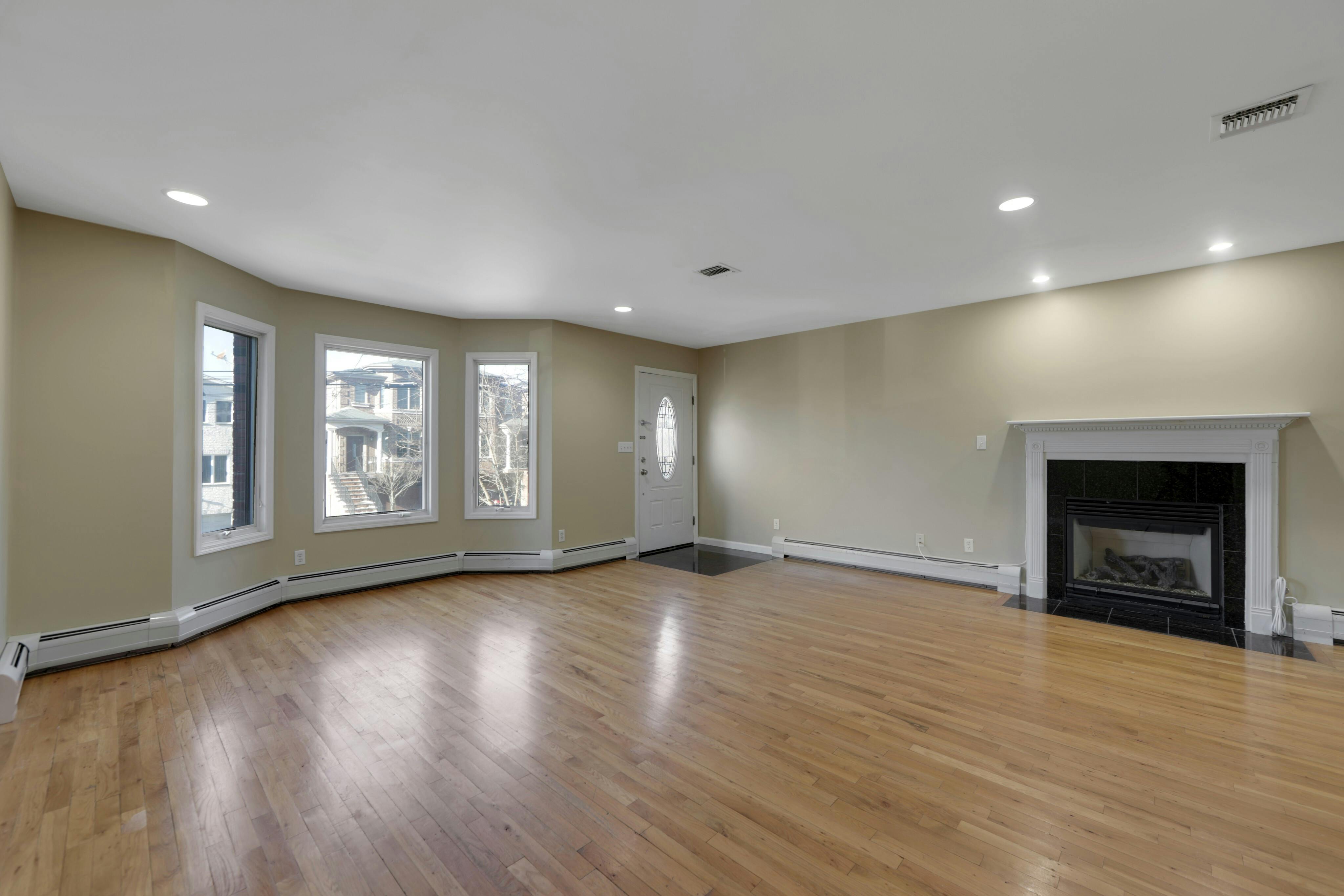 530A 1st Street 