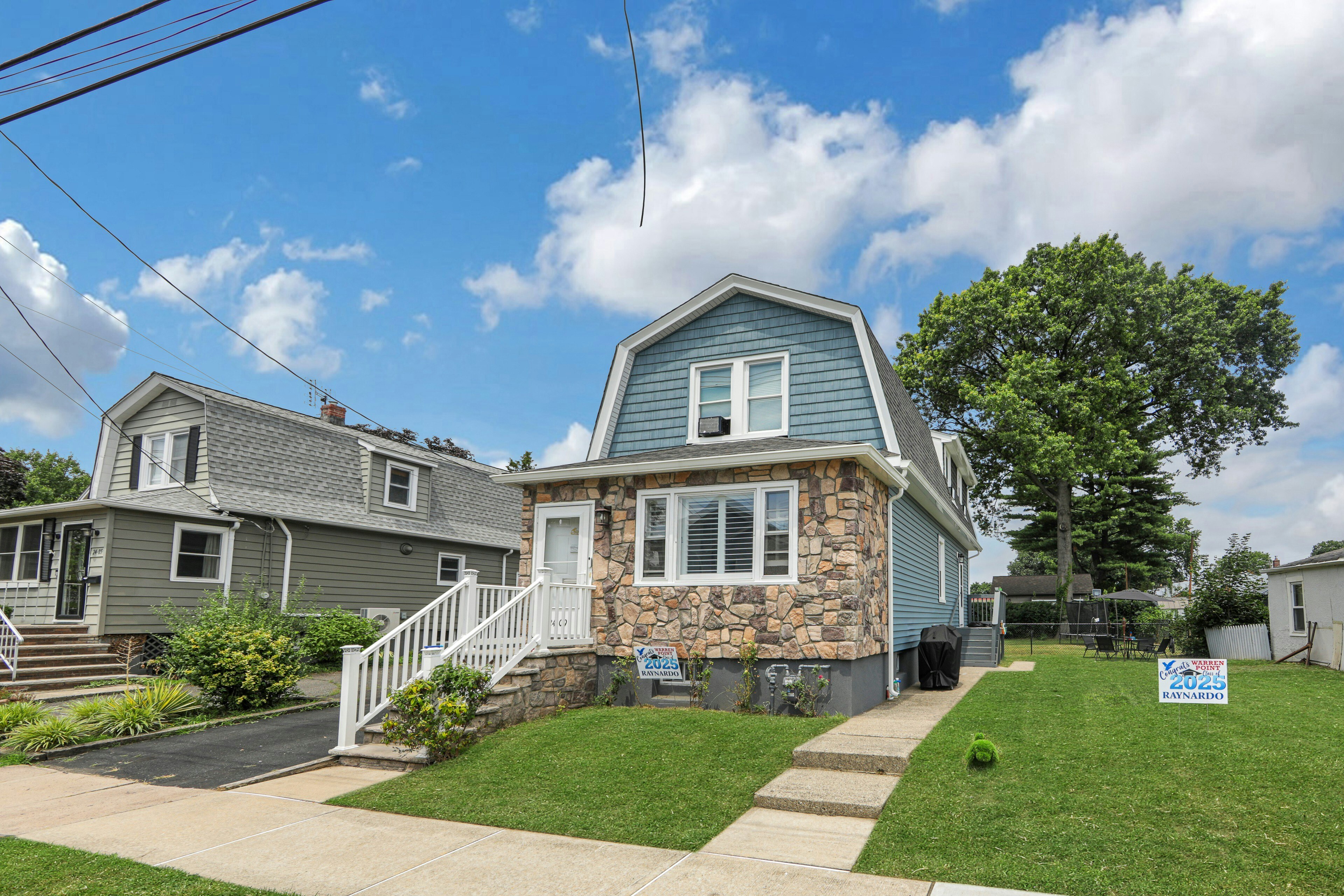 24-09 Raphael Street 