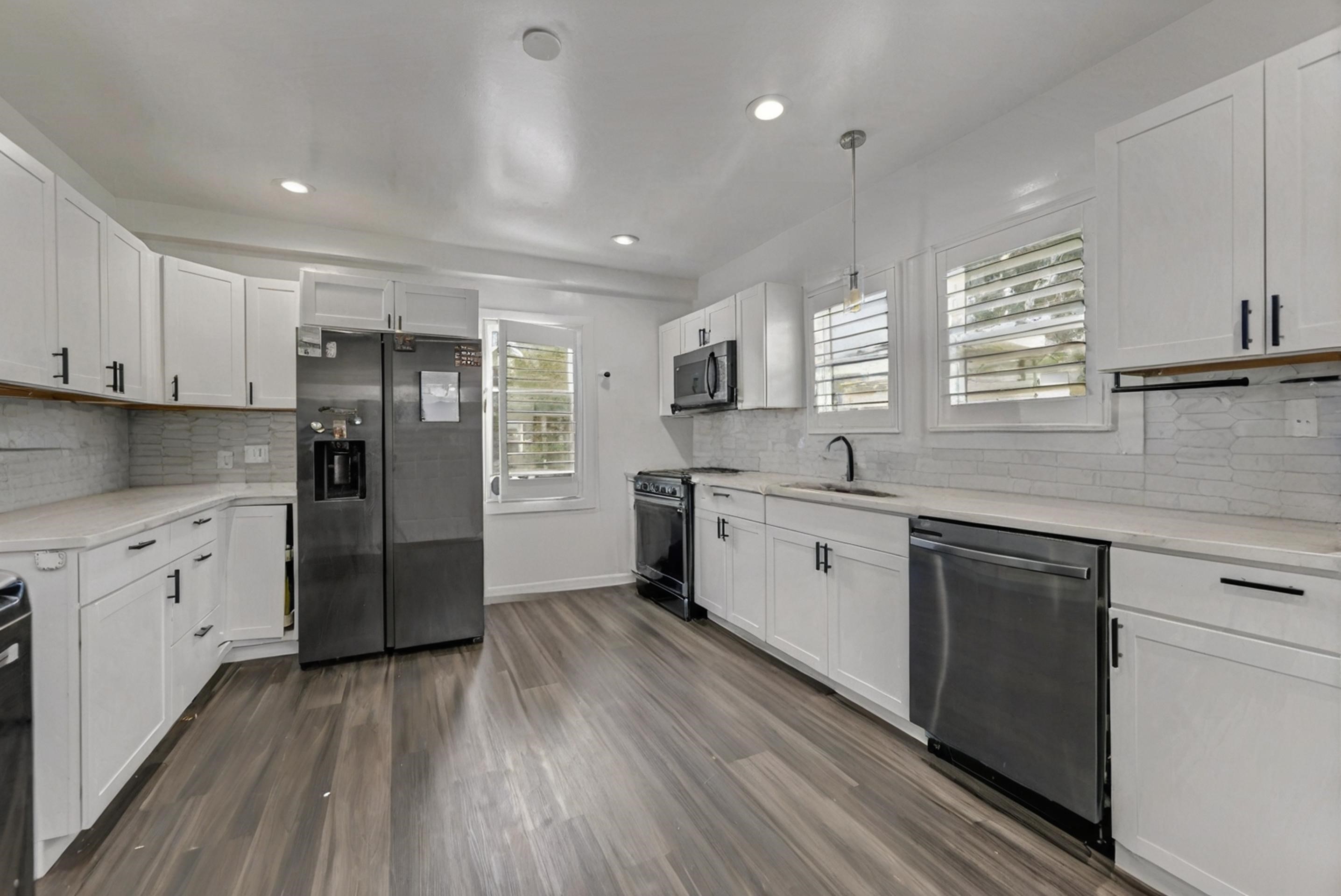 24-09 Raphael Street 