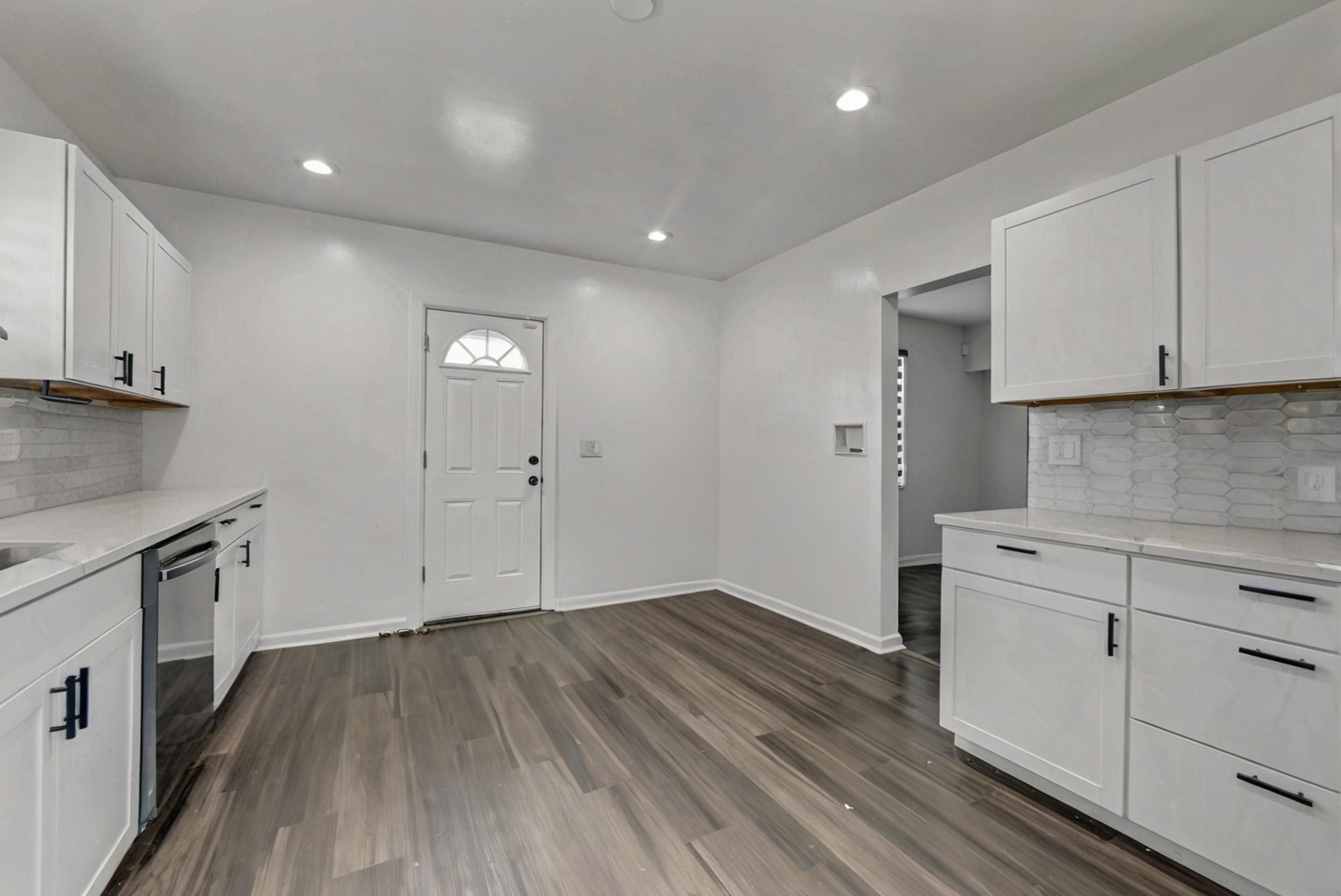 24-09 Raphael Street 