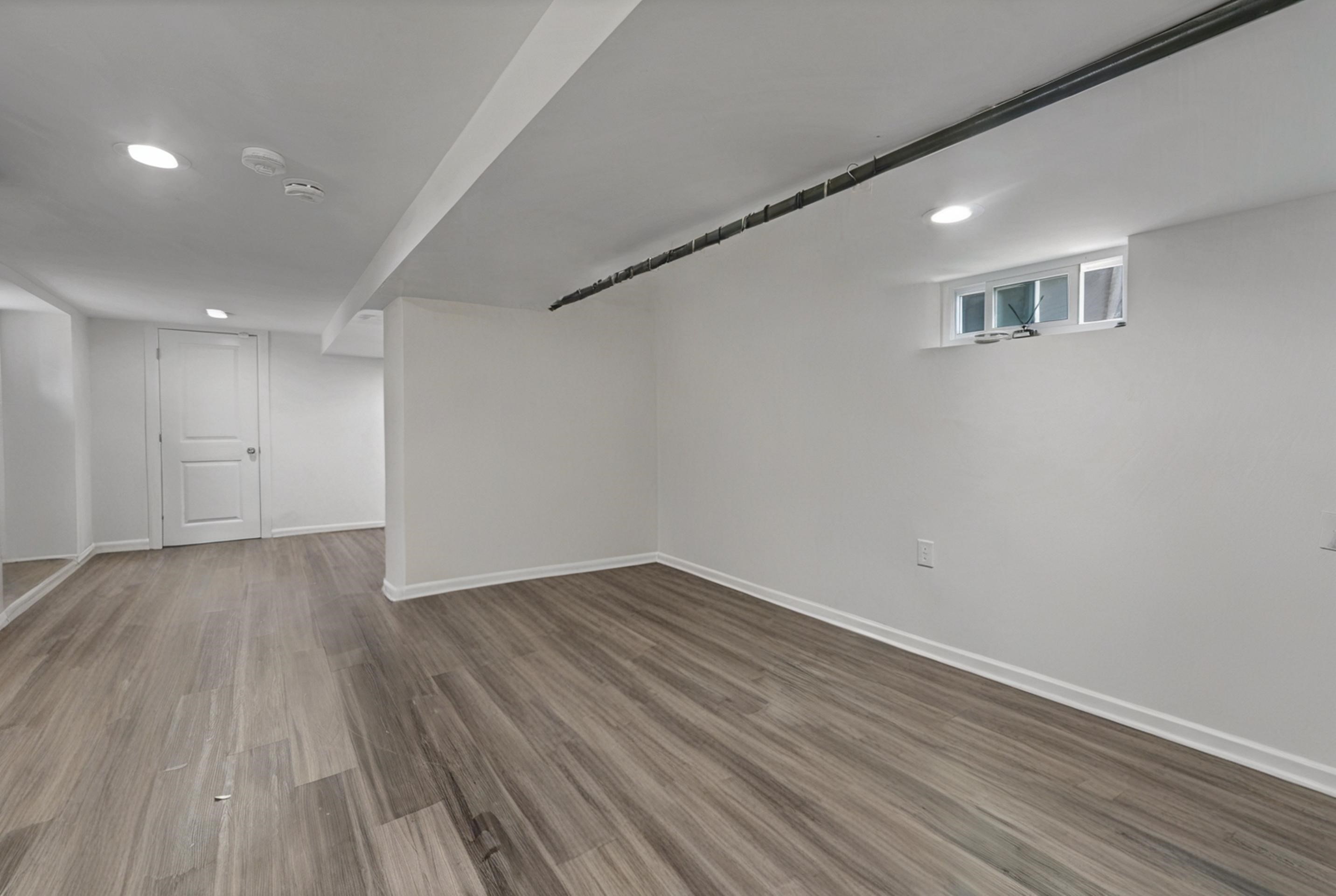 24-09 Raphael Street 