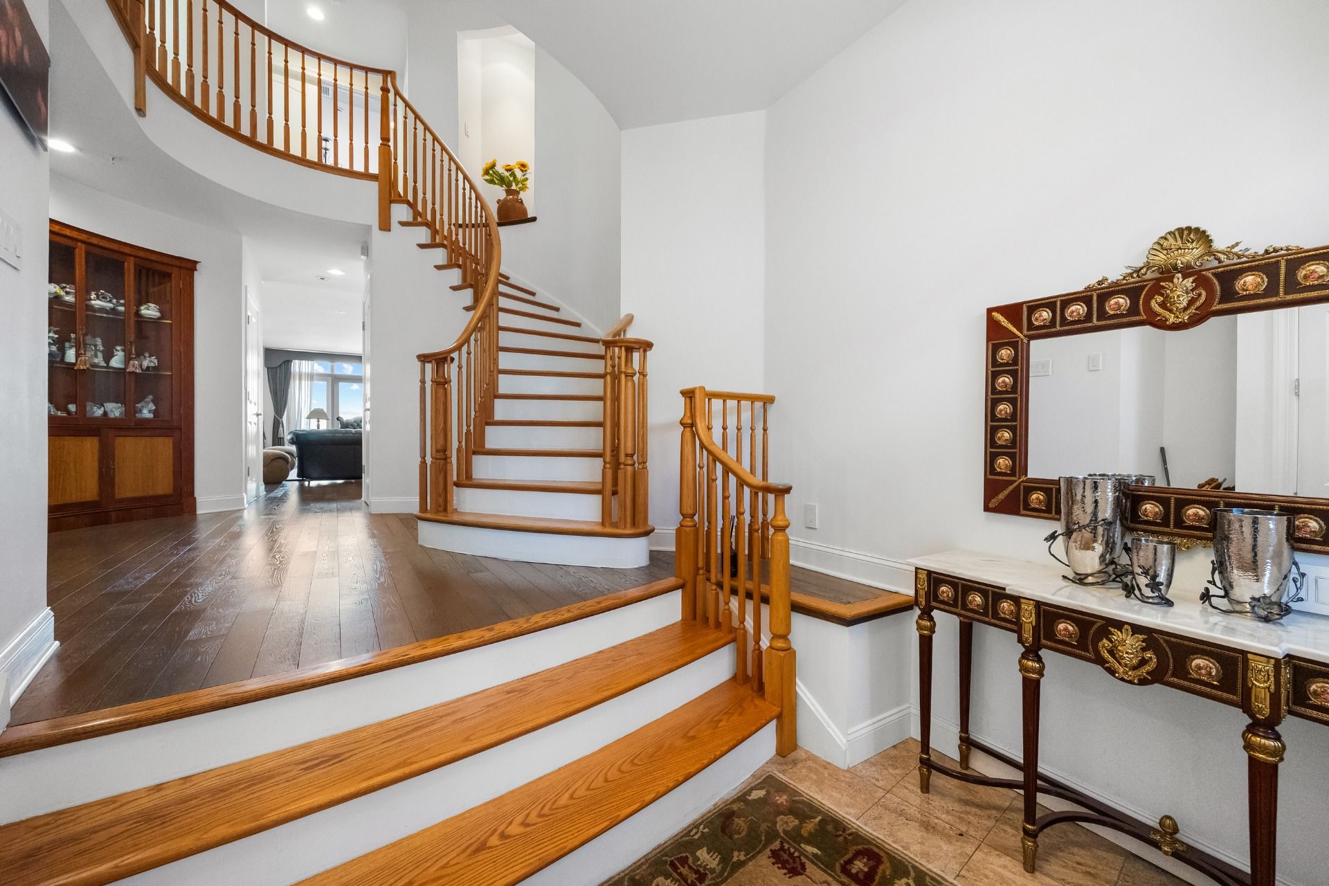29 E Victoria Place 