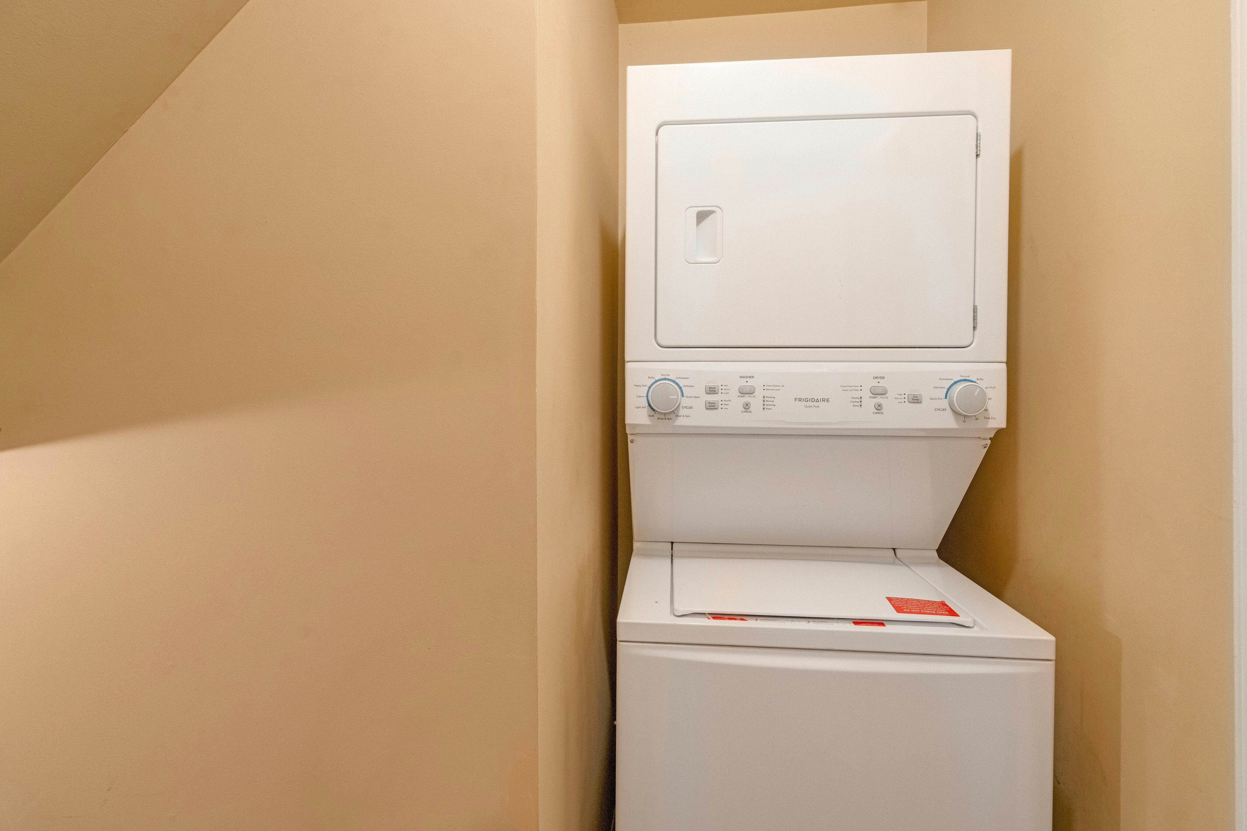 1135 Hyde Park Court 