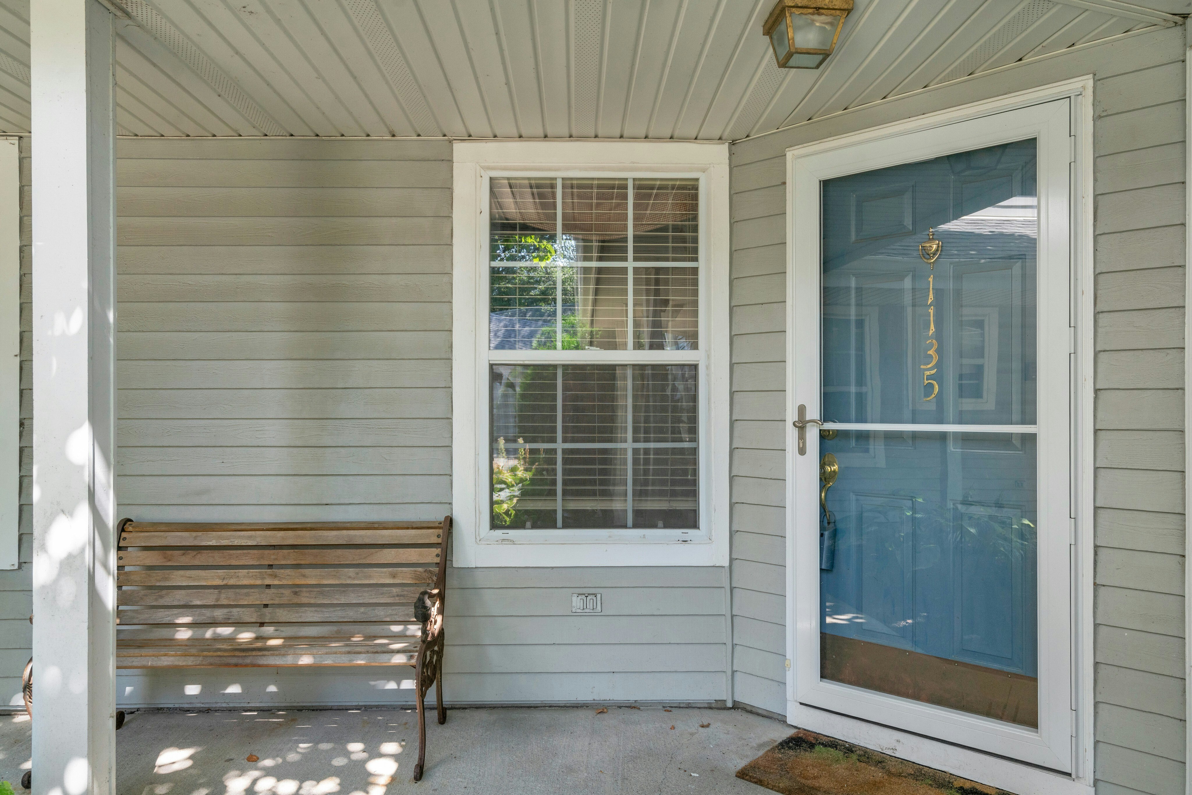 1135 Hyde Park Court 