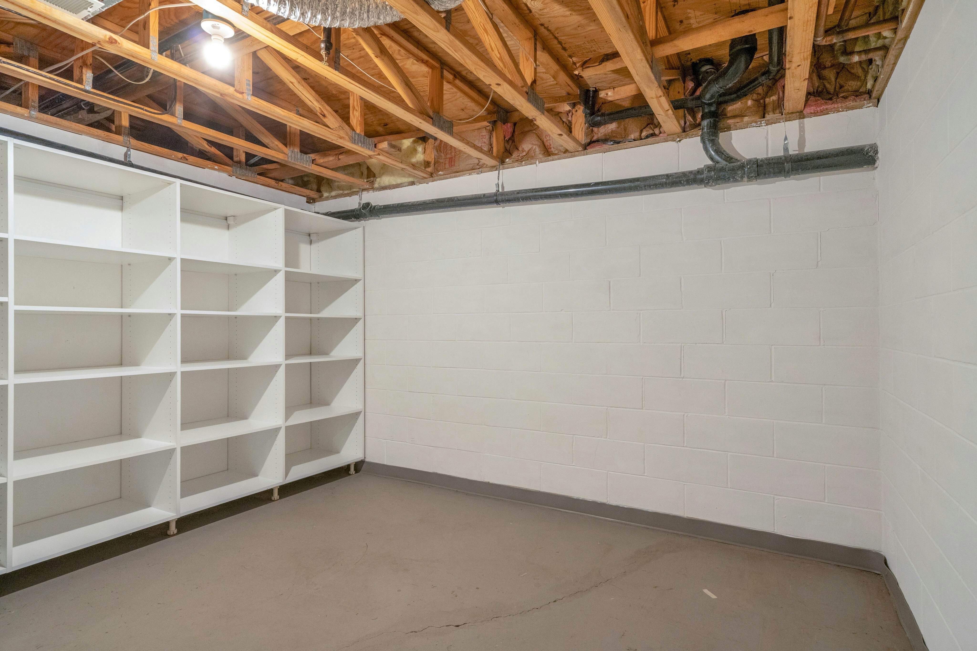 1135 Hyde Park Court 