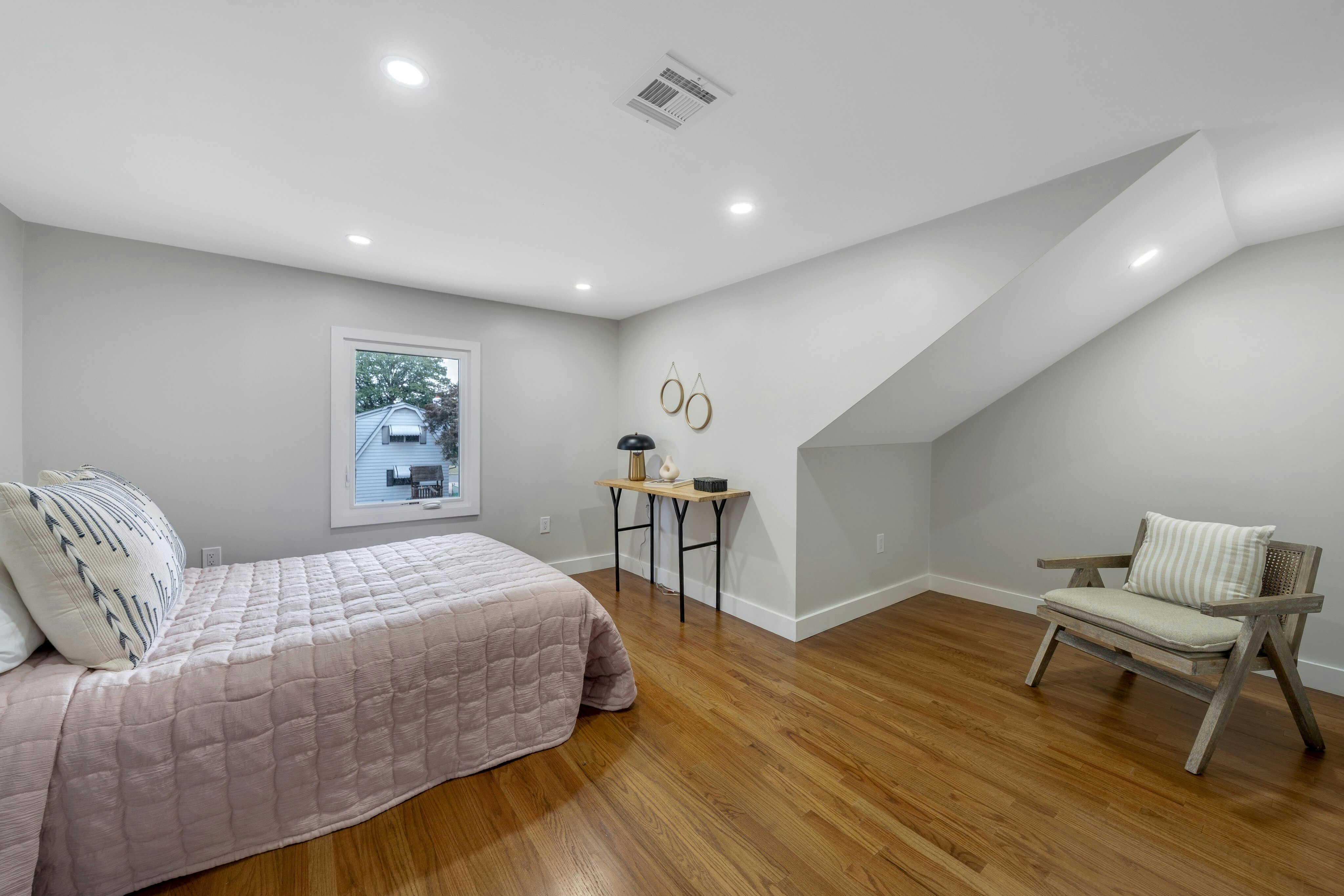 13-35 4th Street 