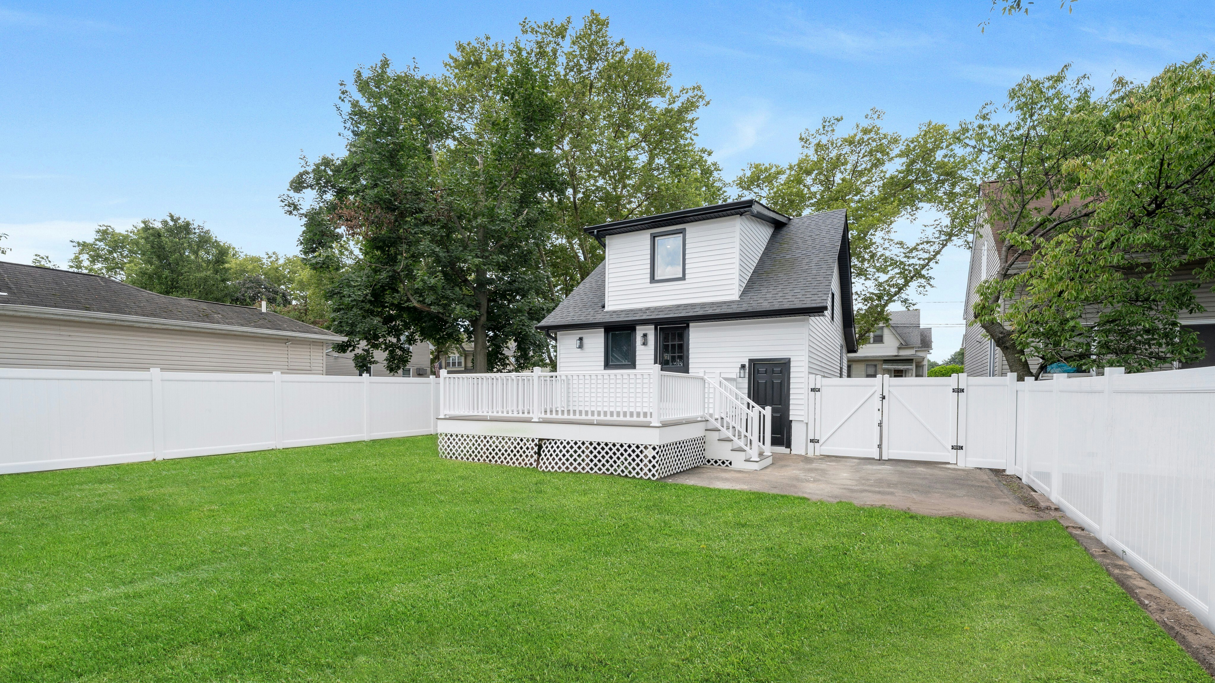 13-35 4th Street 