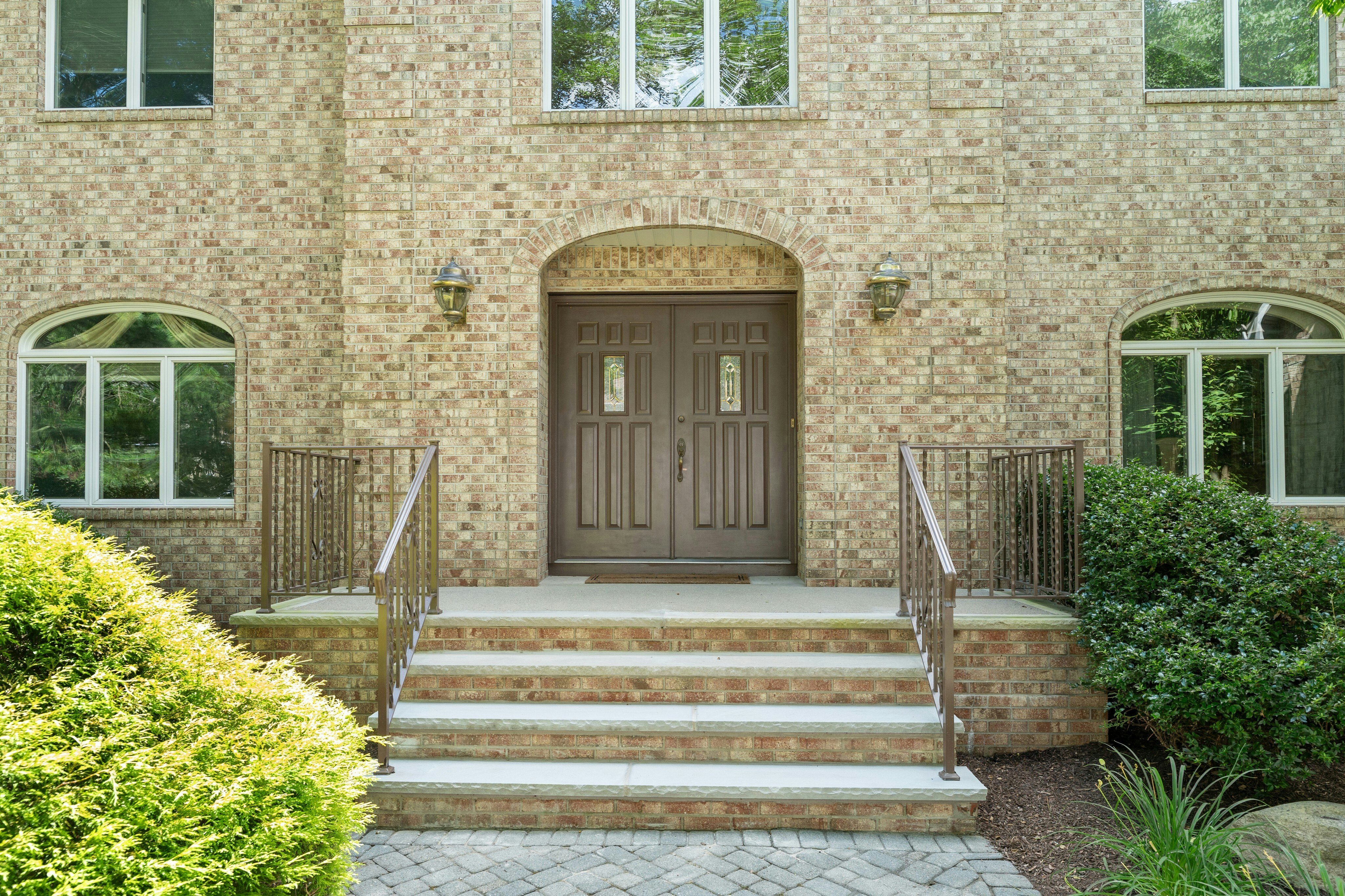 206 Paul Court 