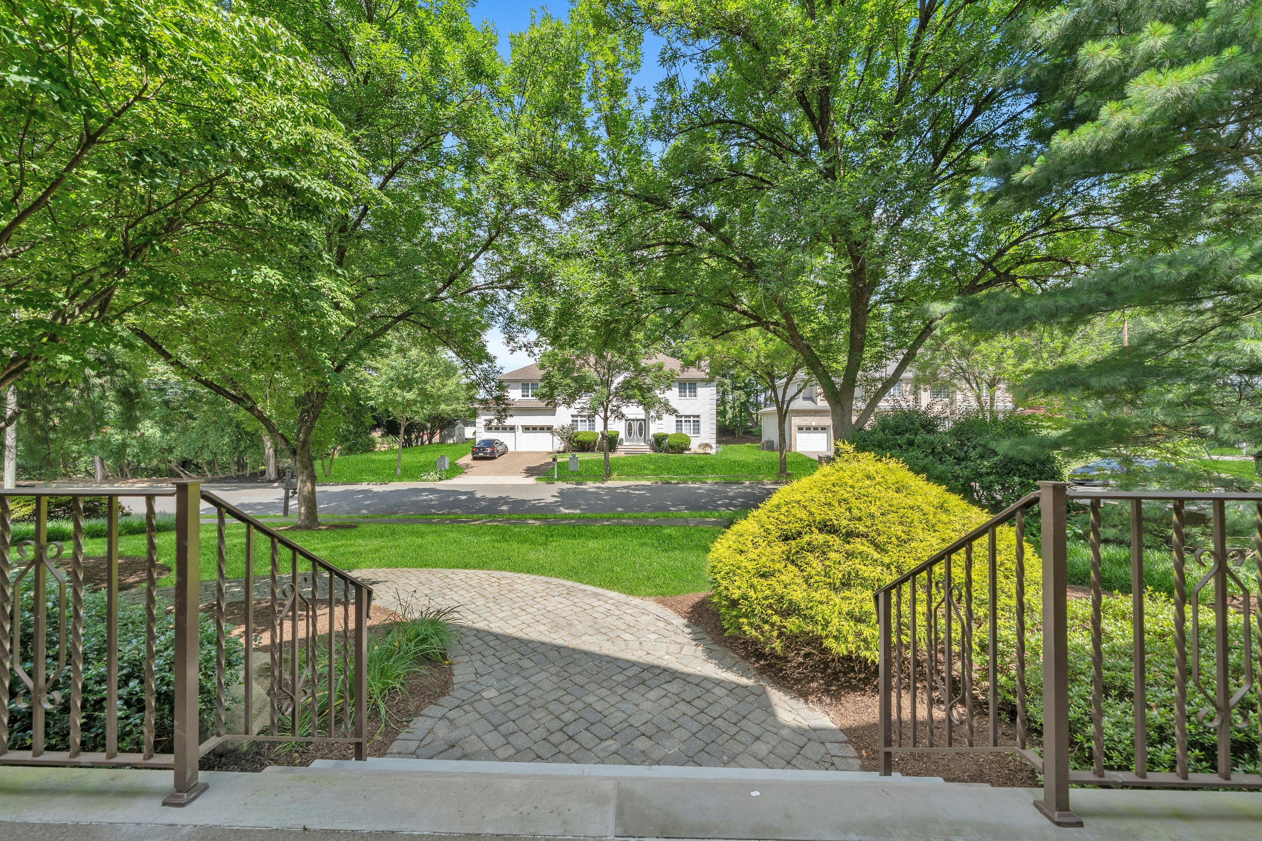 206 Paul Court 