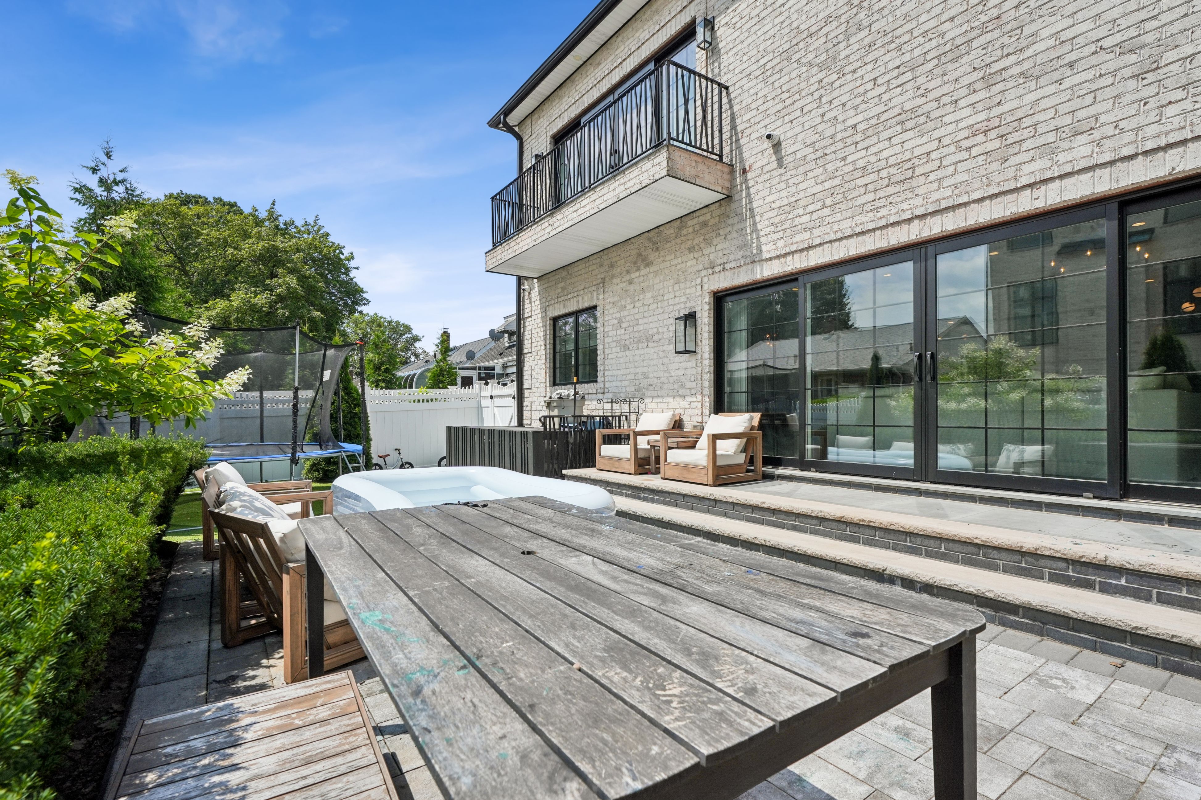 1060 Glen Road 