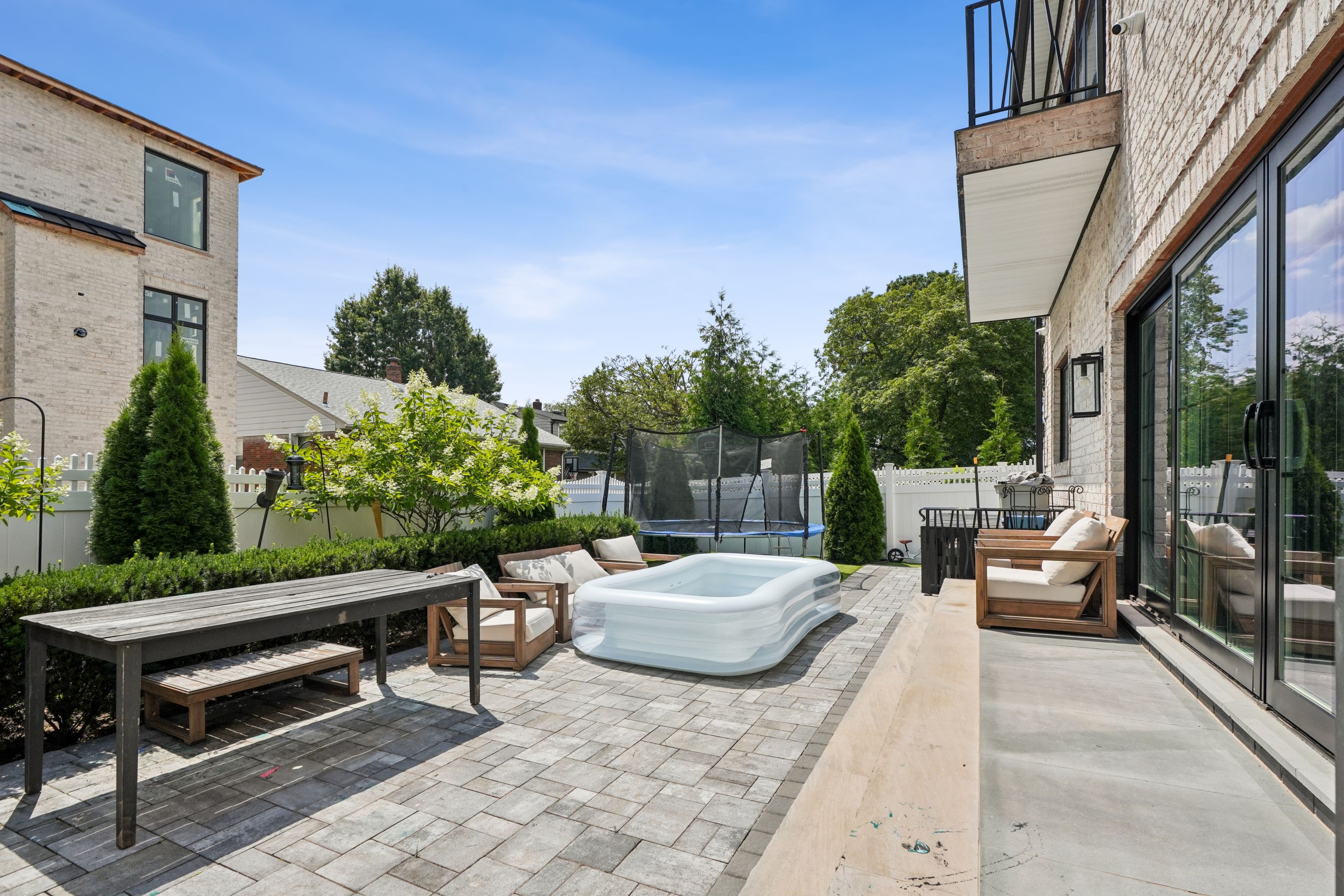 1060 Glen Road 