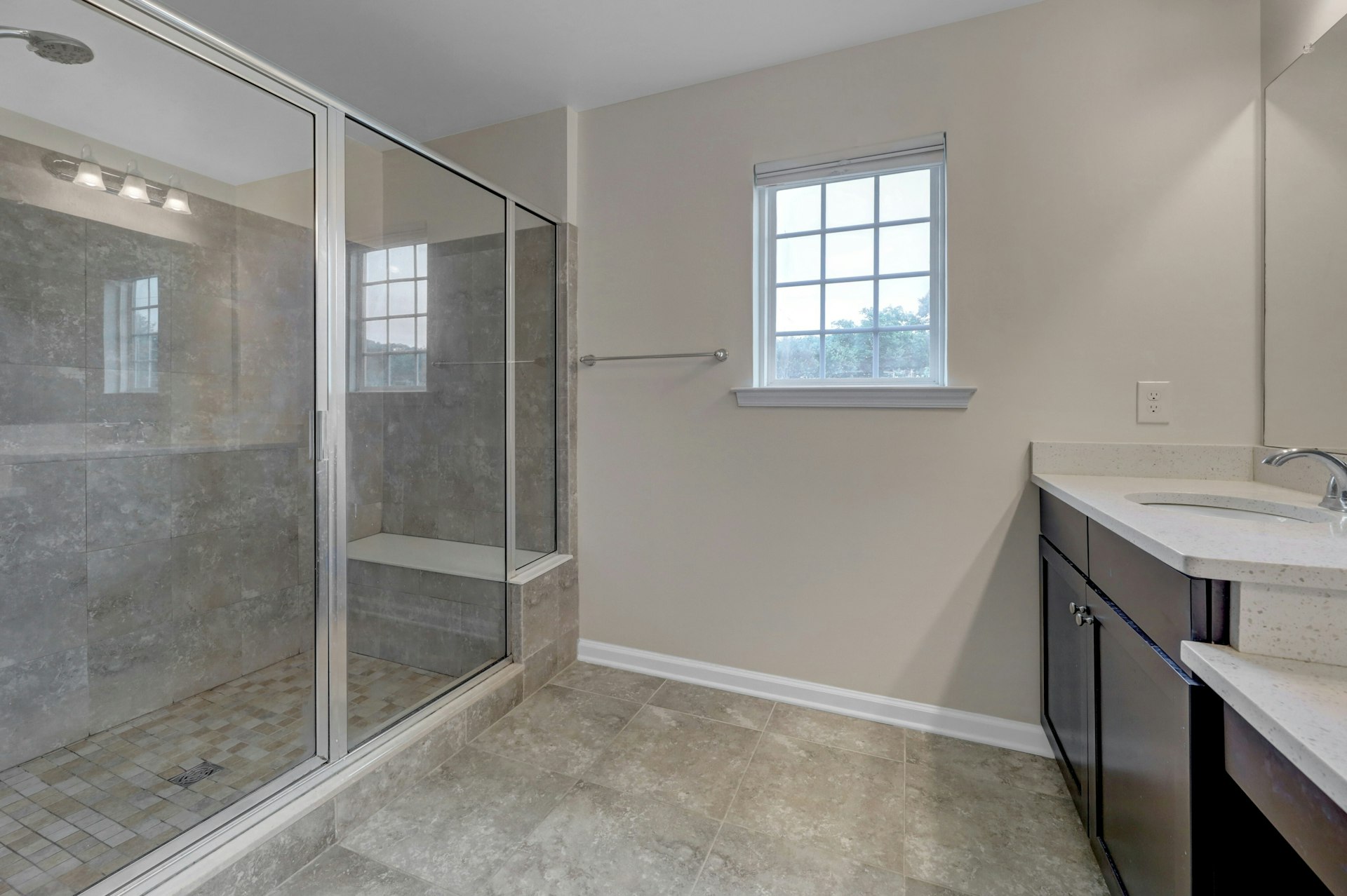 704 Cottonwood Unit# 704